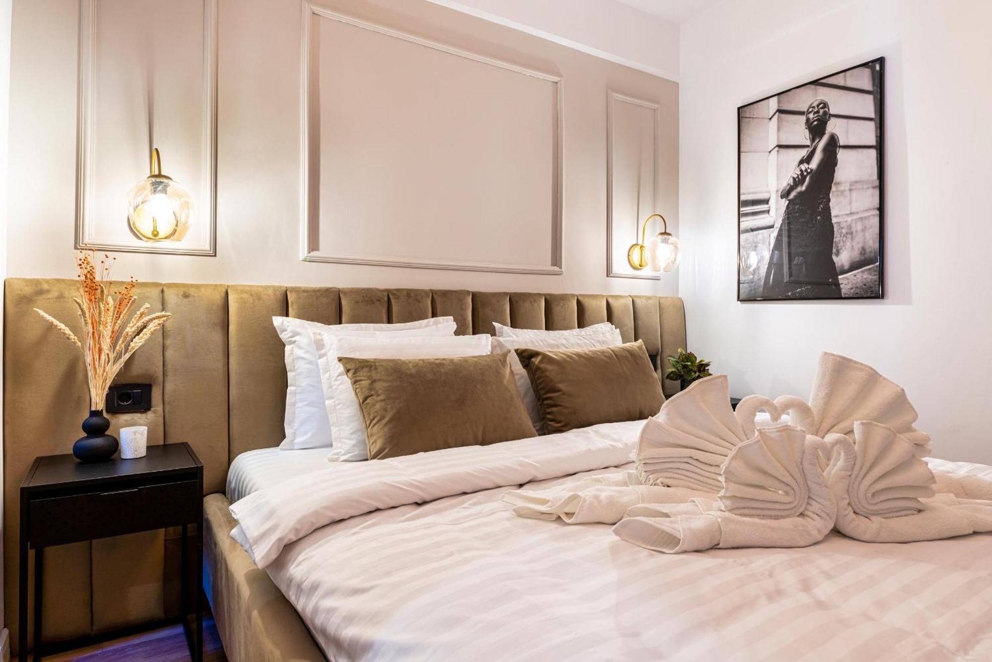 Prime Location & Cozy Comfort: Near Sala Palatului Apartment *