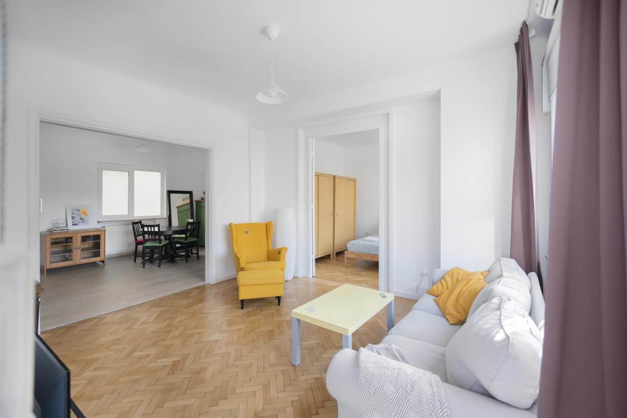 Your Deluxe In Center Bucharest