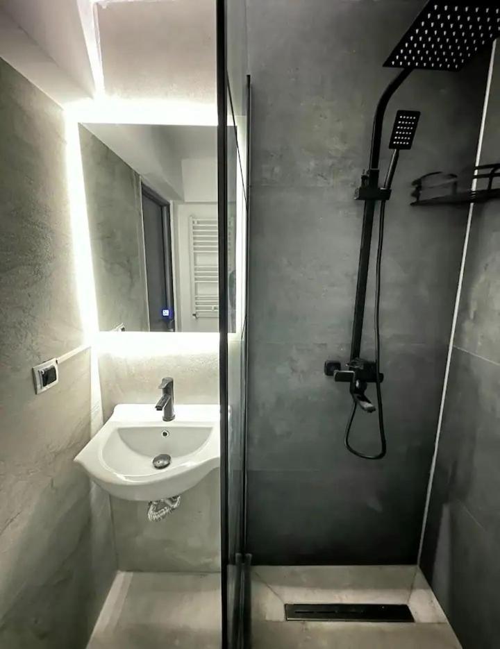 Ultracentral