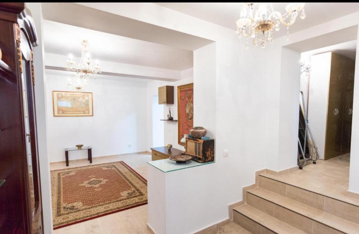 New Burgeois Berindey - Universitate Apartment Bucharest