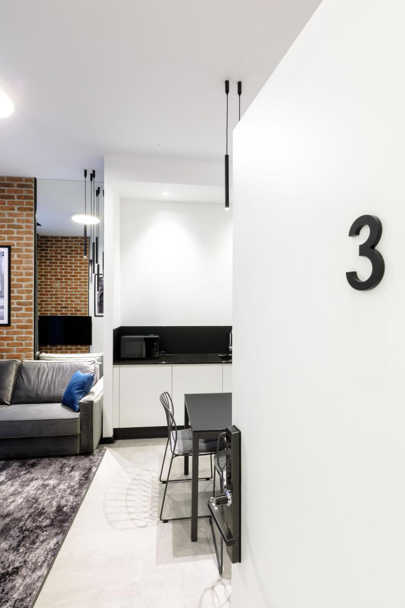 Old Town Snail Design Apartment