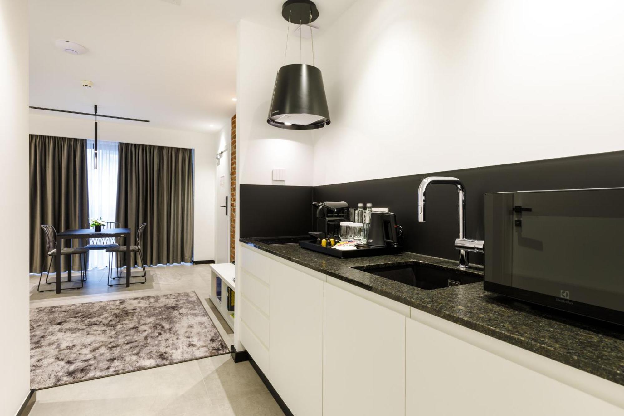 Old Town Snail Design Apartment
