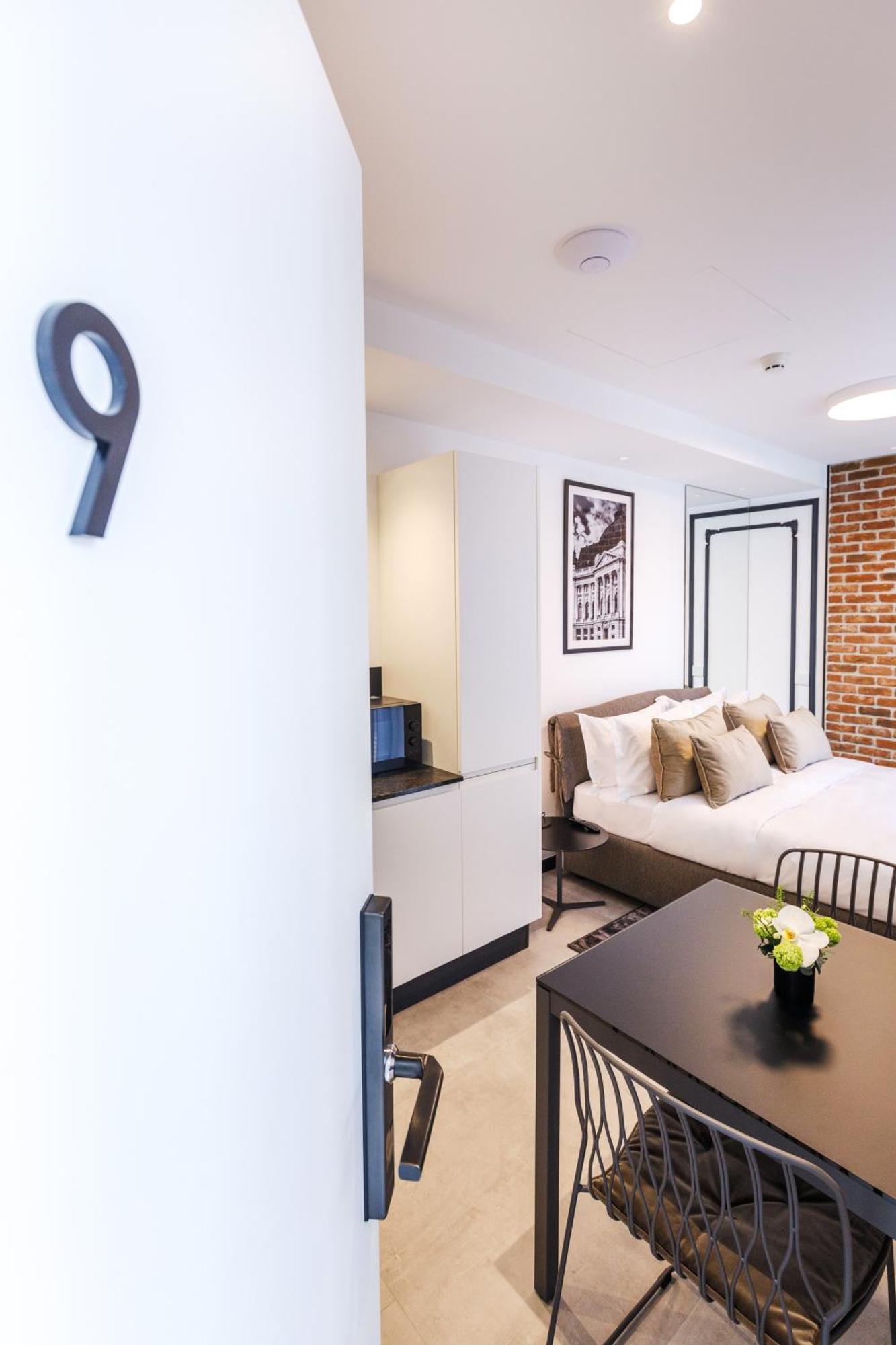 Apartment Old Town Snail Design Bucharest