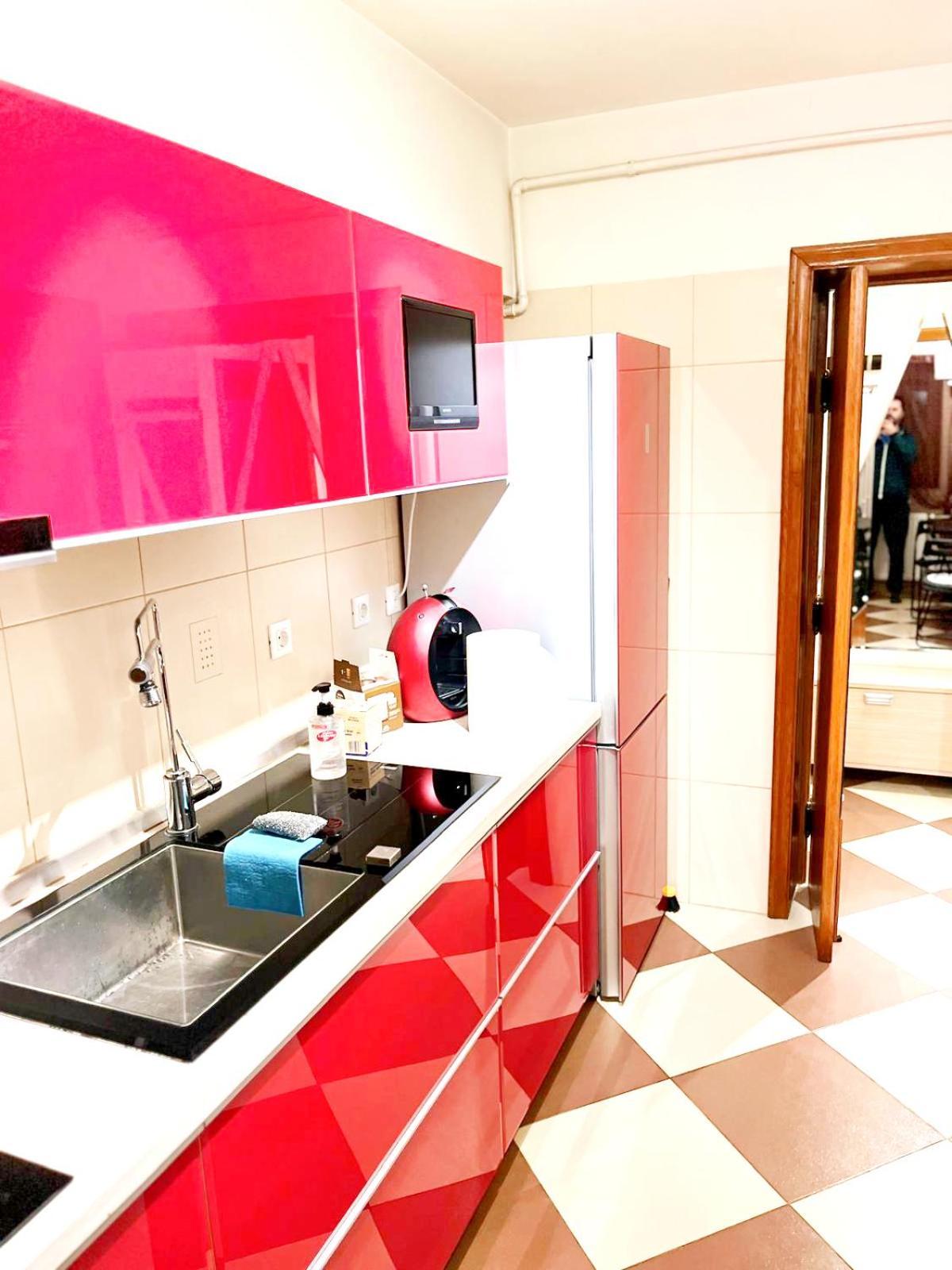 Romana 100 Sqm Deluxe Apartament Apartamento *