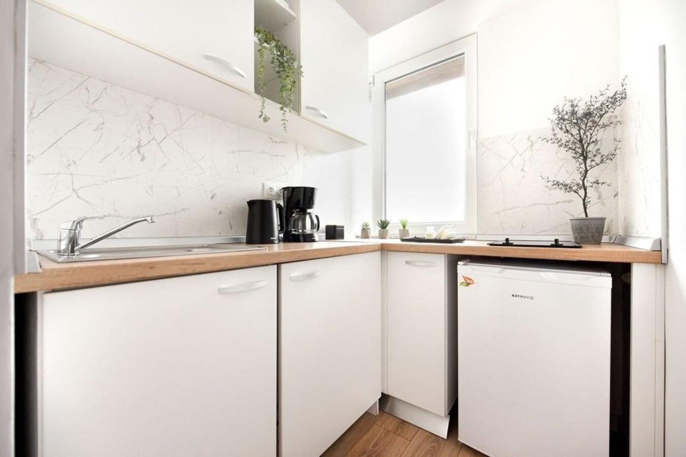 White Heaven Hideout Apartment