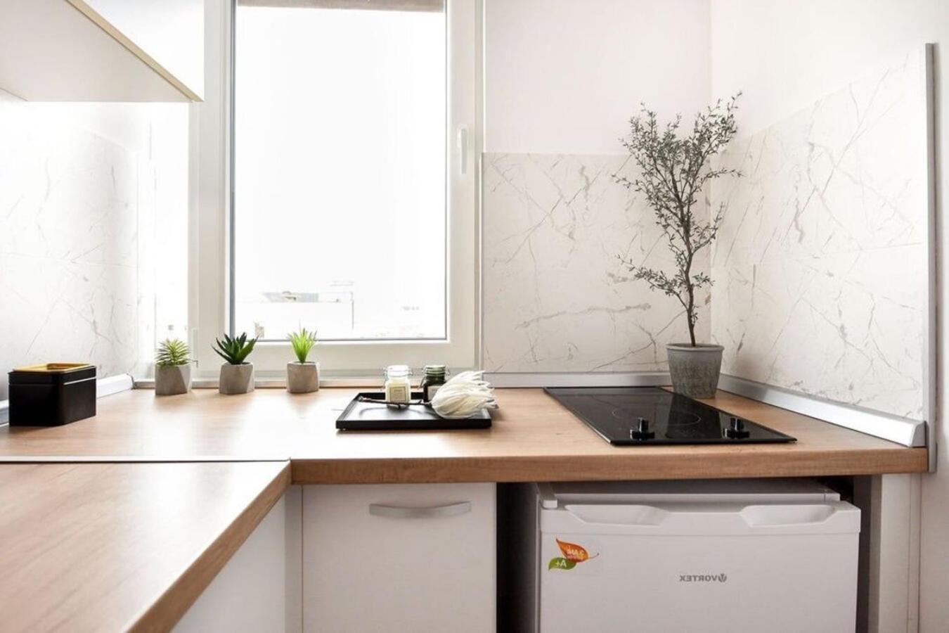 White Heaven Hideout Apartment *