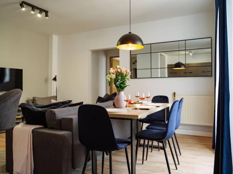 Angel - Old Town Centre Apartament *