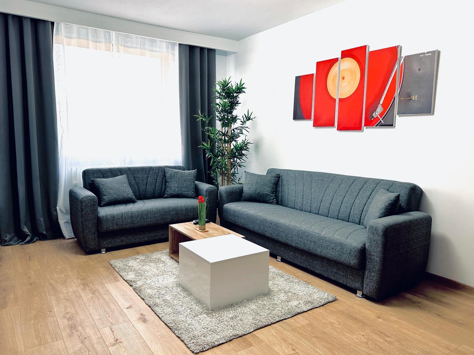 Unde Apartament *
