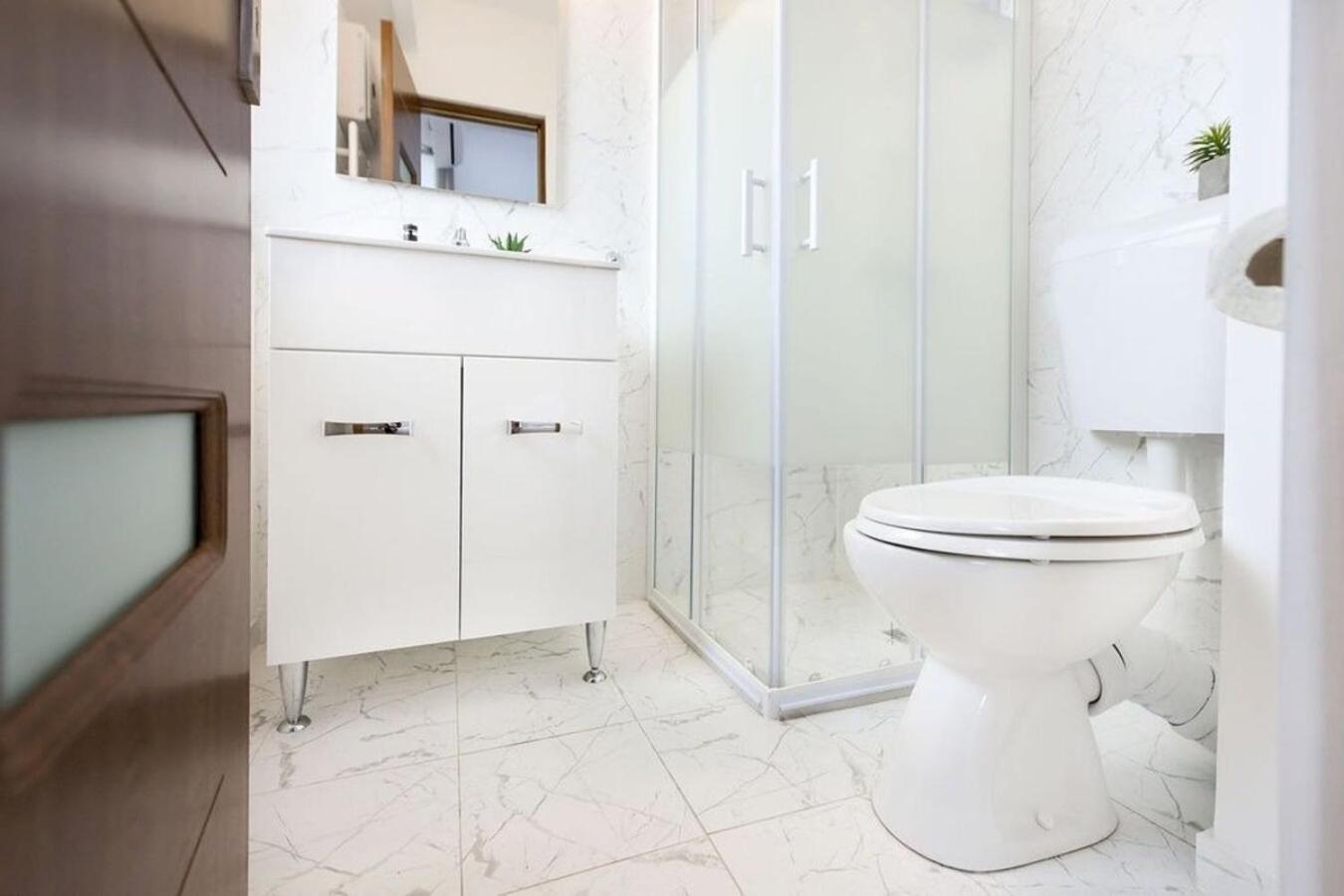 Apartment White Heaven Hideout *