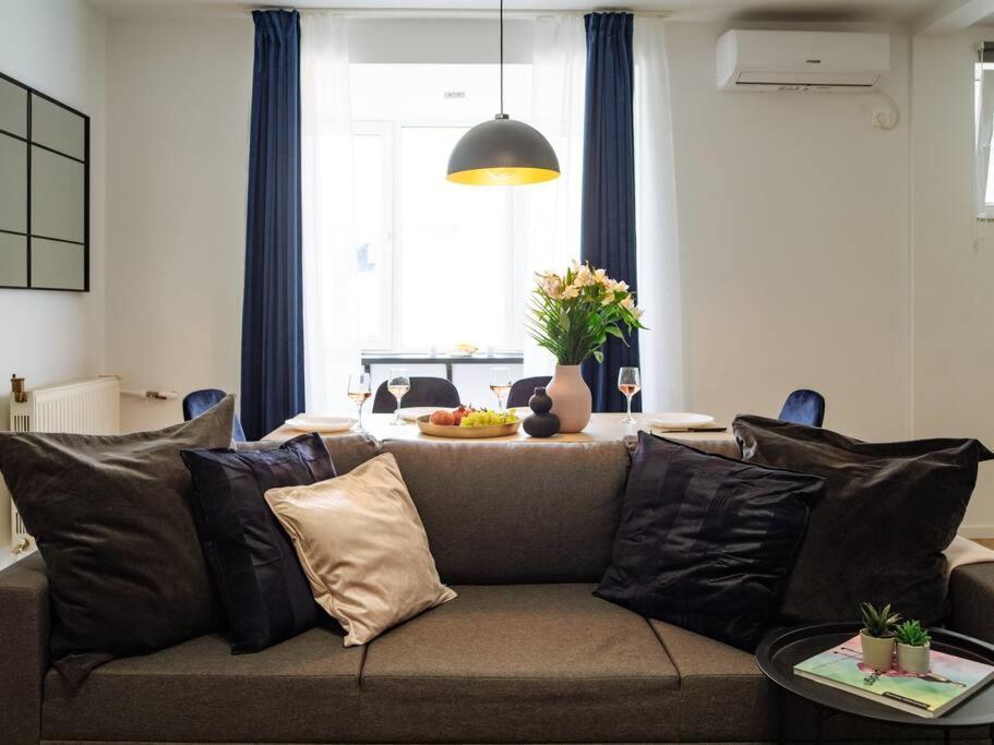 Apartament Angel - Old Town Centre Bucureşti