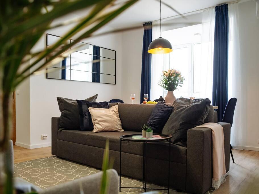 Angel - Old Town Centre Apartment *