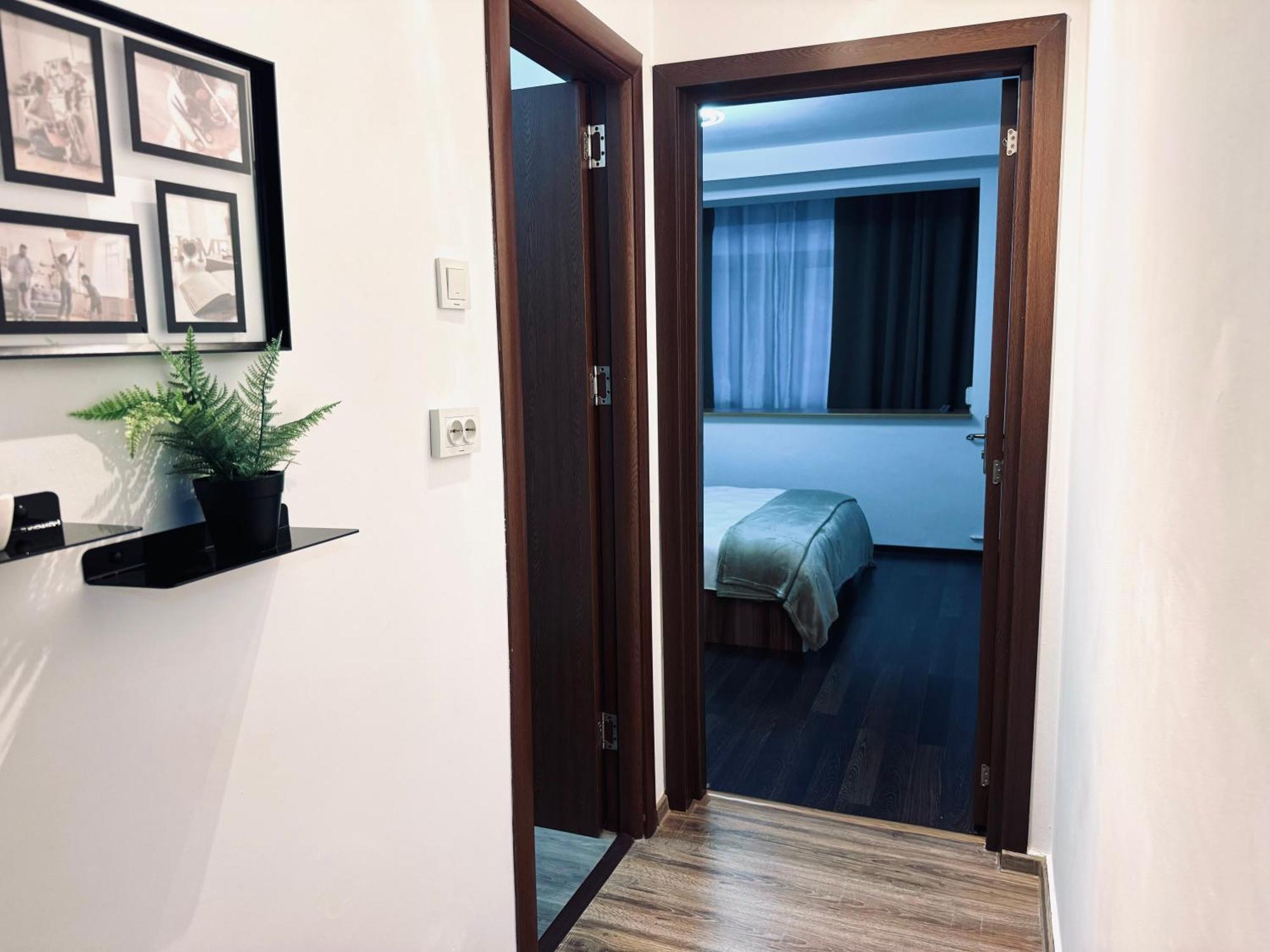 Unde Apartament *