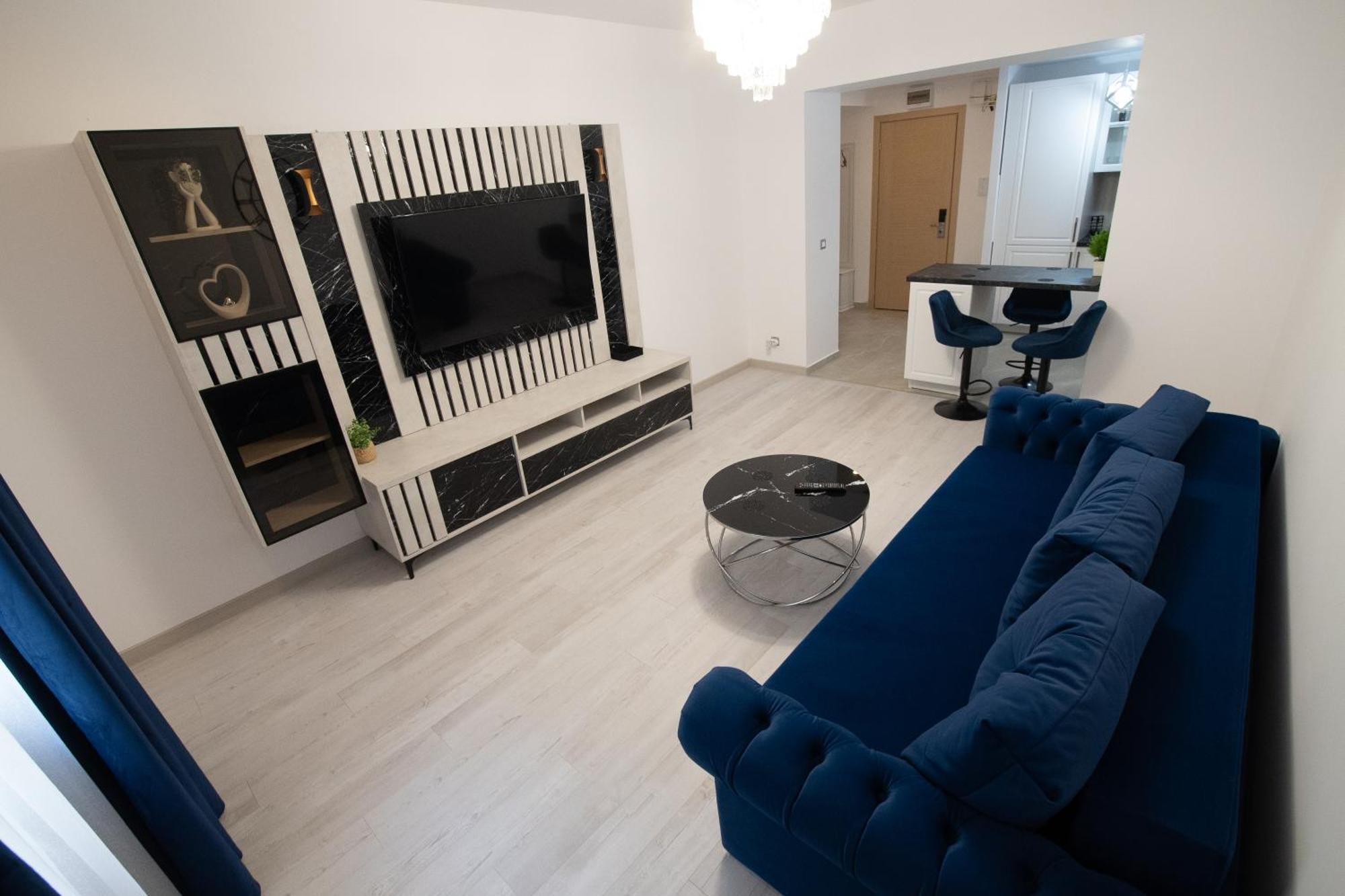 Happy Place Apartment *