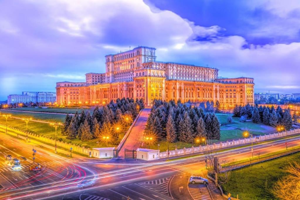 Apartment Kiwi Apart-hotel 1br Wi-fi Free - Close To Old Town - Cozy Location - Shorter Or Longer - R&m Boutique Bucharest