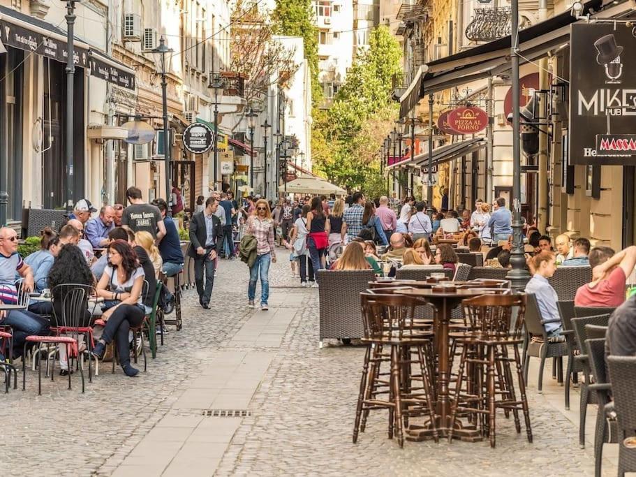 Apartment Kiwi Apart-hotel 1br Wi-fi Free - Close To Old Town - Cozy Location - Shorter Or Longer - R&m Boutique Bucharest