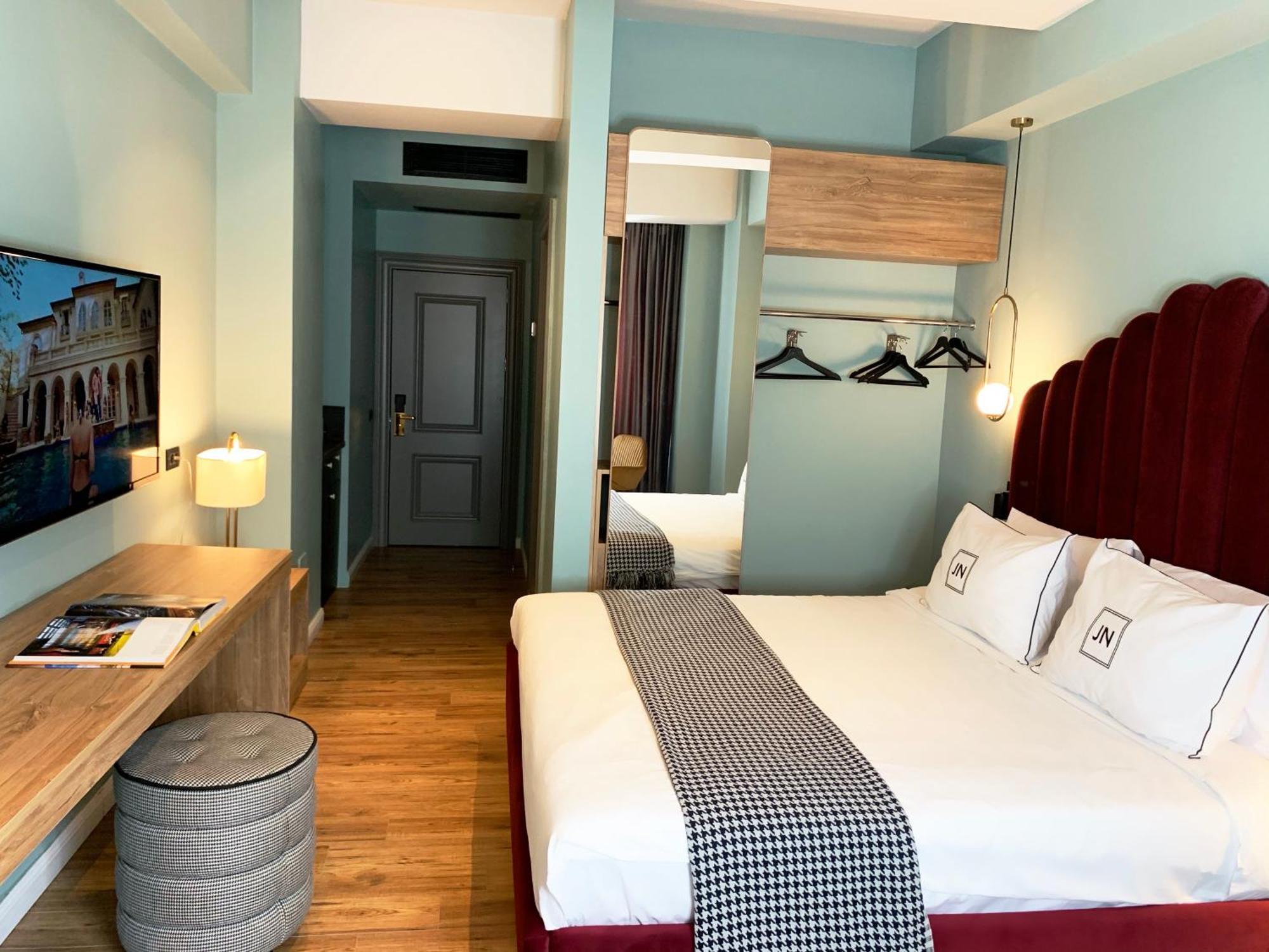 Hotel Jn Boutique 4*
