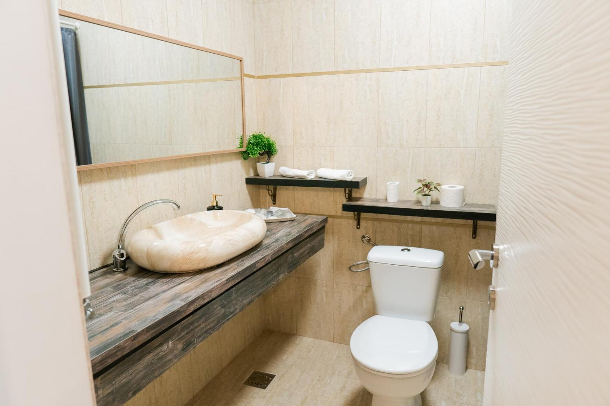 Chic Aparthotel