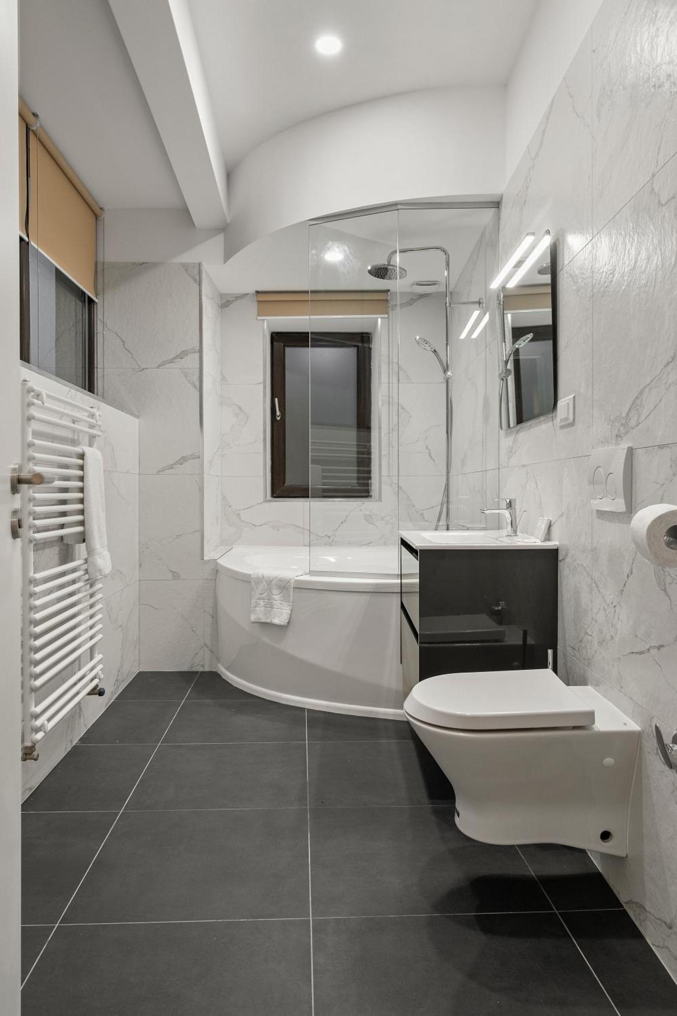 Crown Penthouse - Luxurious, & Vista Bucharest