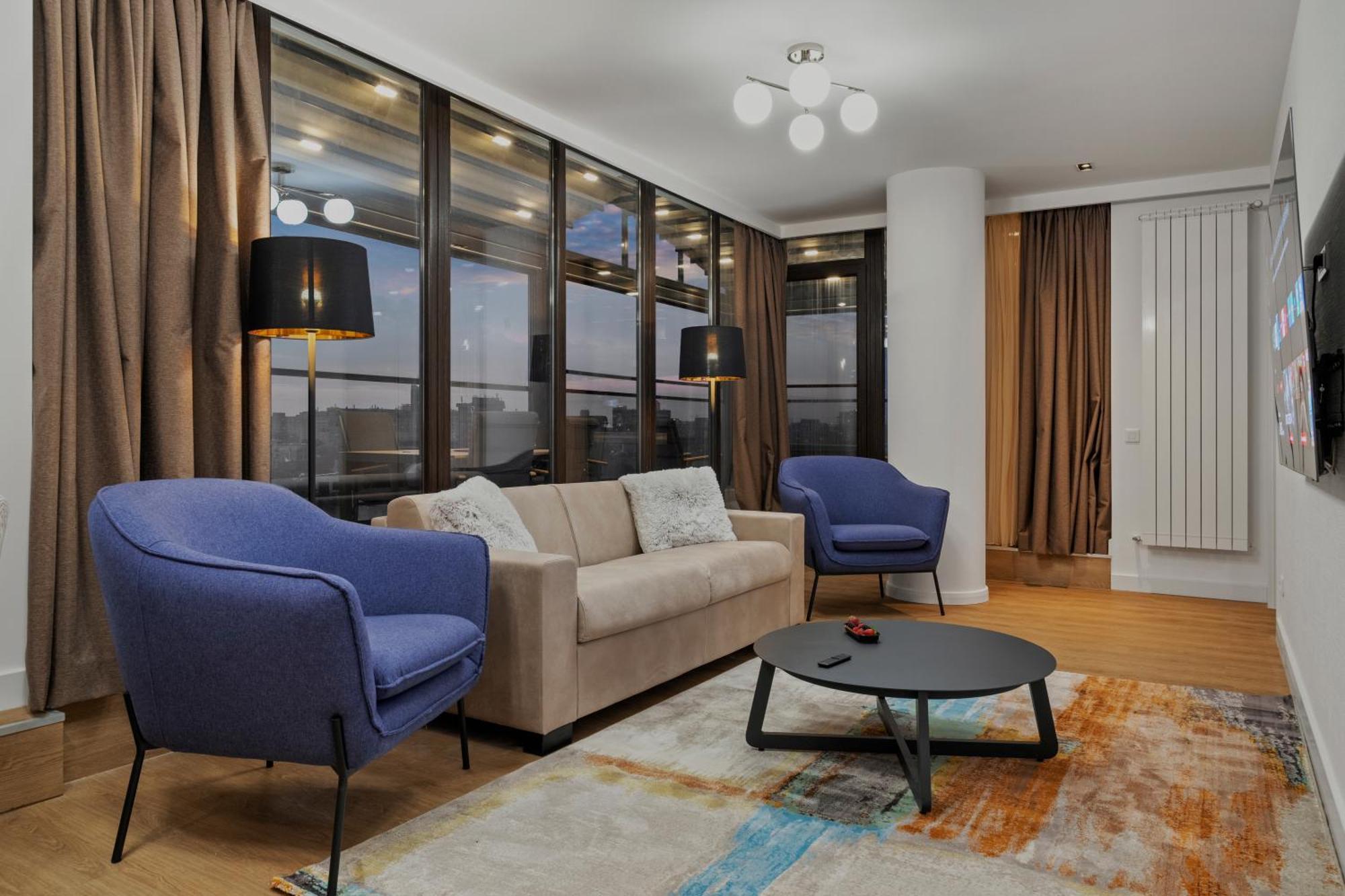 Apartment Crown Penthouse - Luxurious, & Vista Bucharest