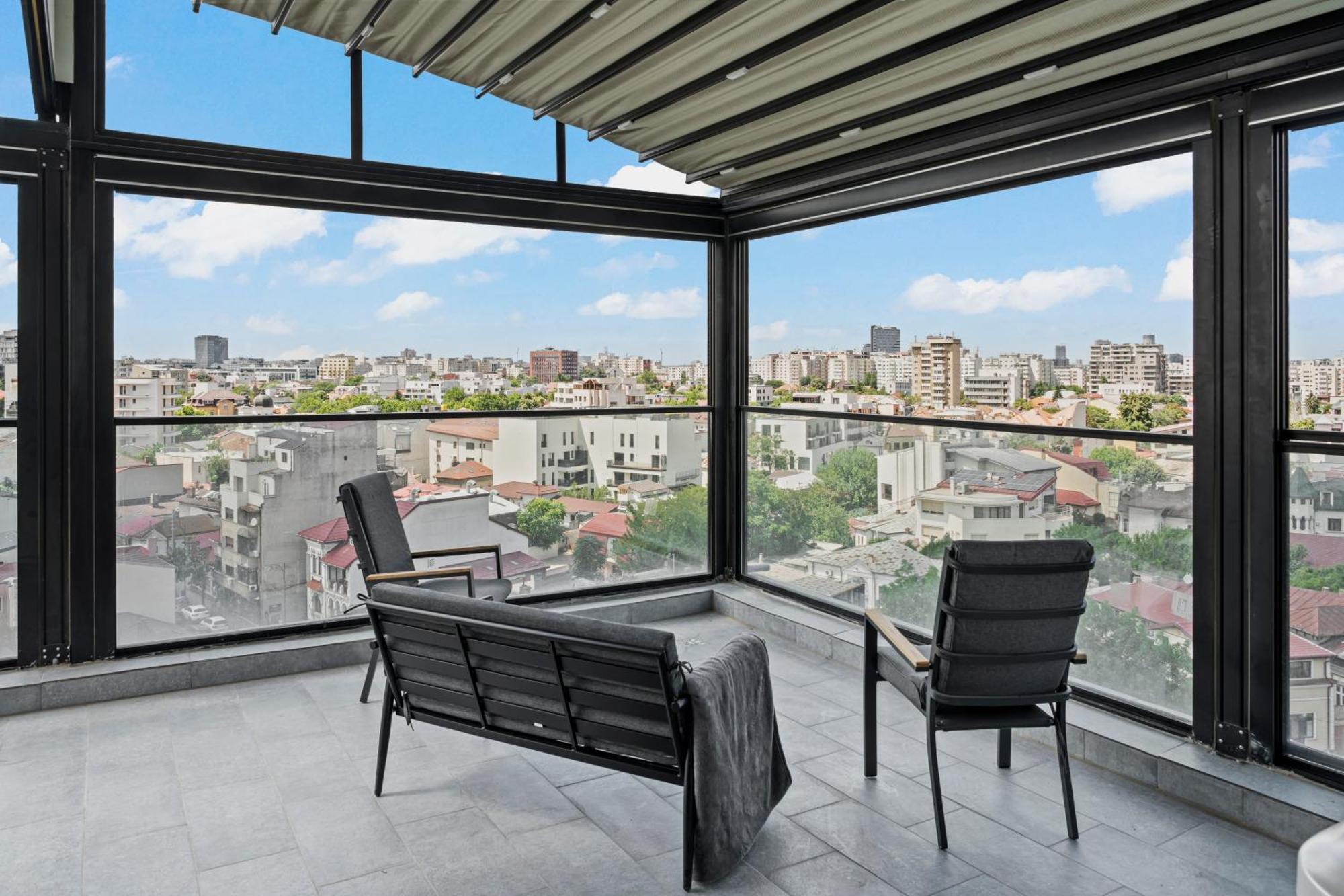 Crown Penthouse - Luxurious, & Vista Bucharest