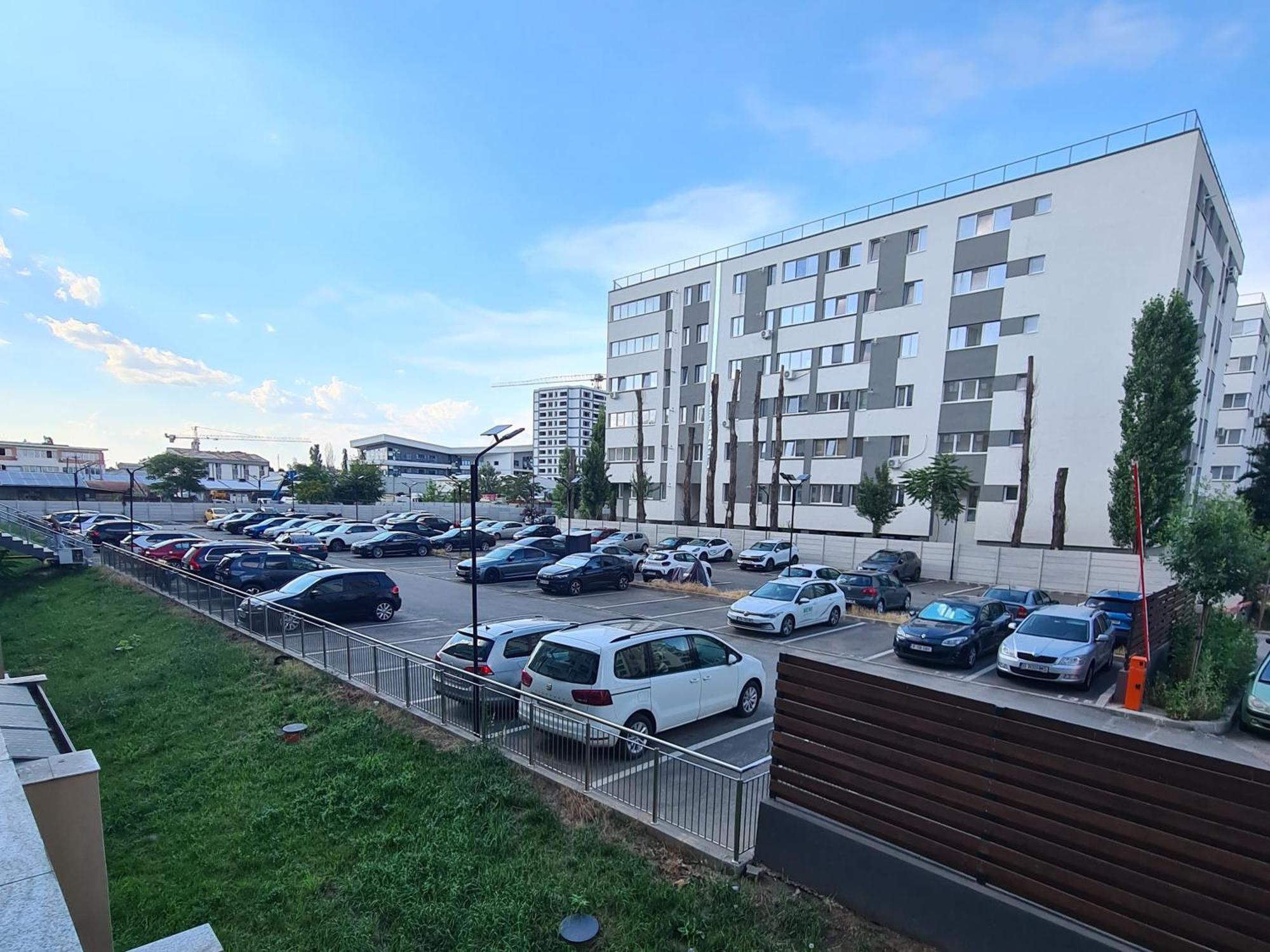 Bridge 113 - Studio Apartment With Free Parking & Flexible Check-In, Sector 6 *