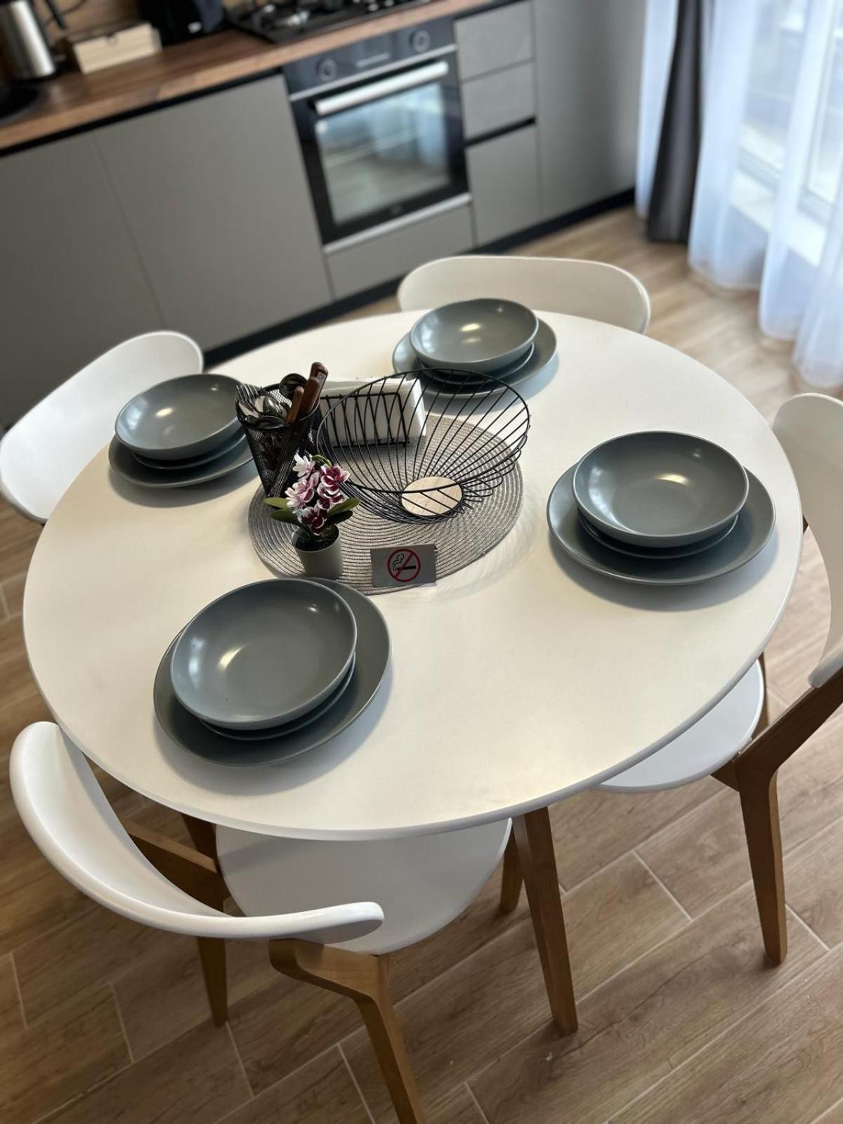 Apartment B.l
