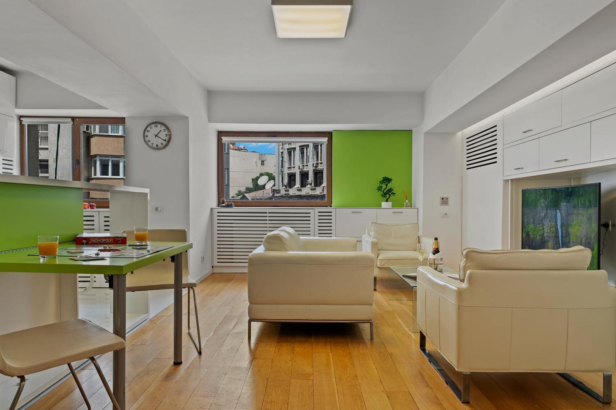 Edes Perfect Location & Modern * Bucharest
