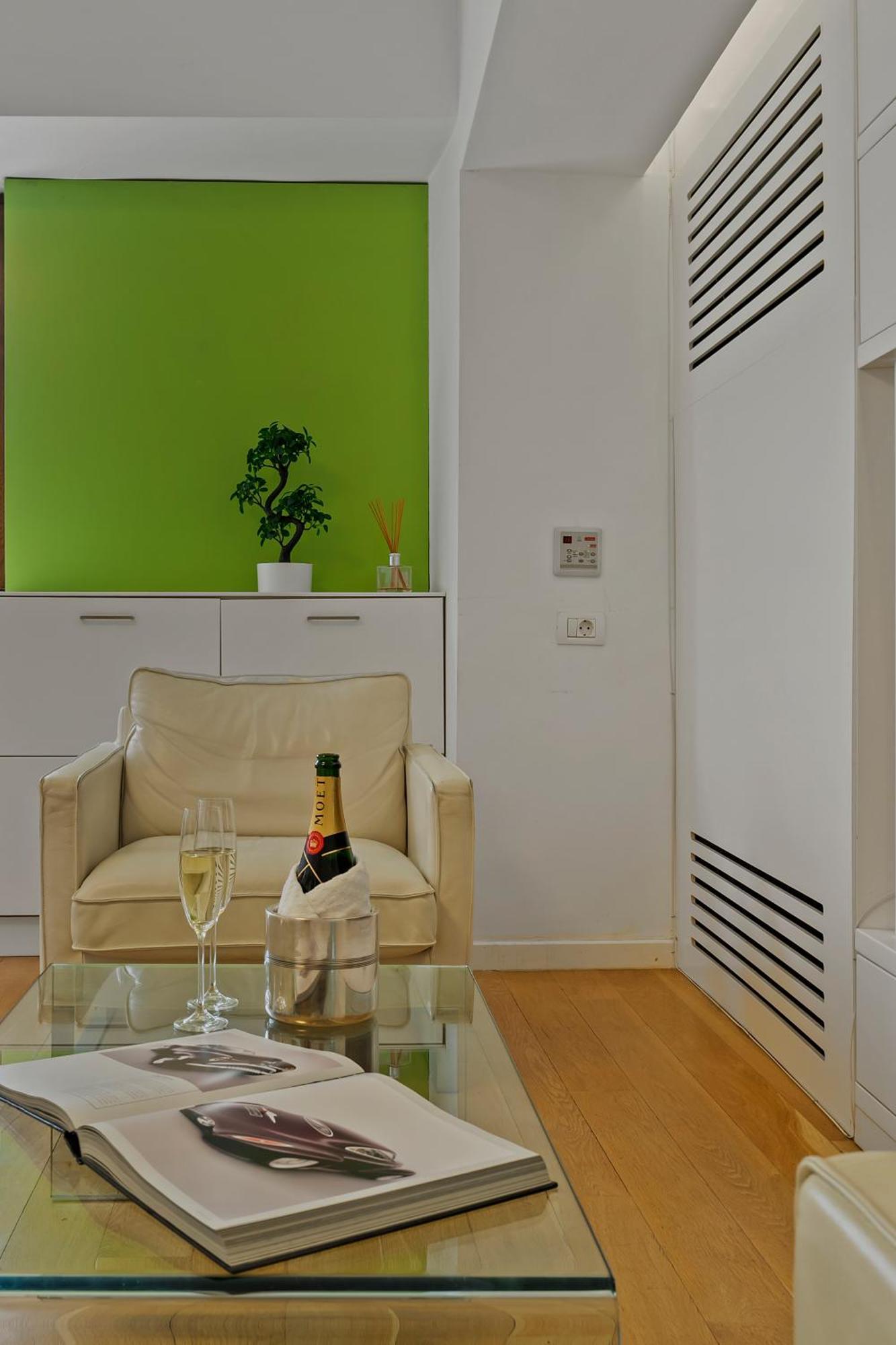 Apartment Edes Perfect Location & Modern Bucharest