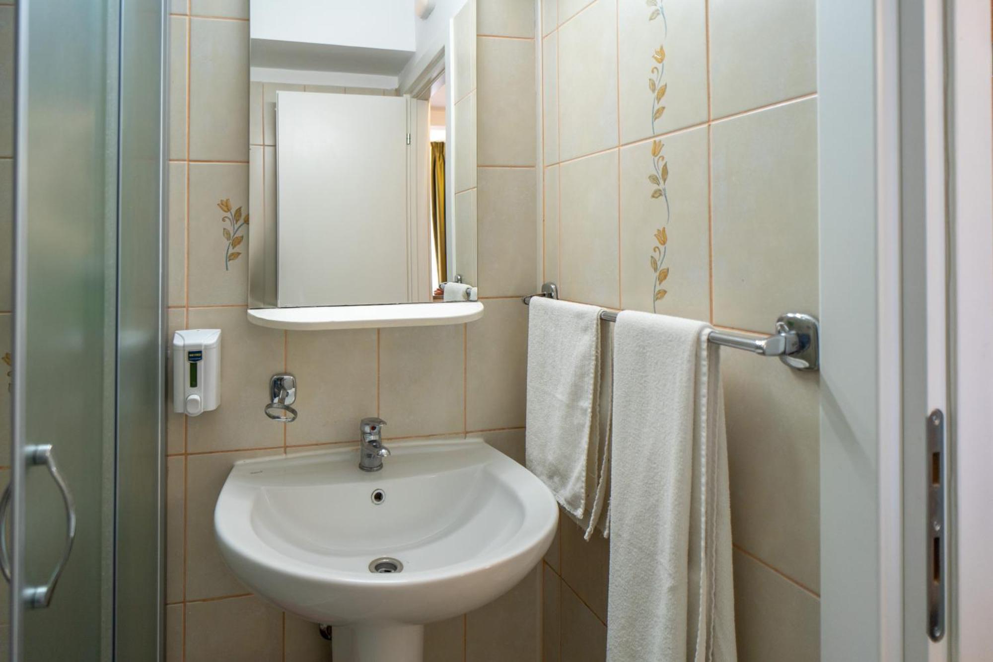 City Hotel Bucharest Bucureşti