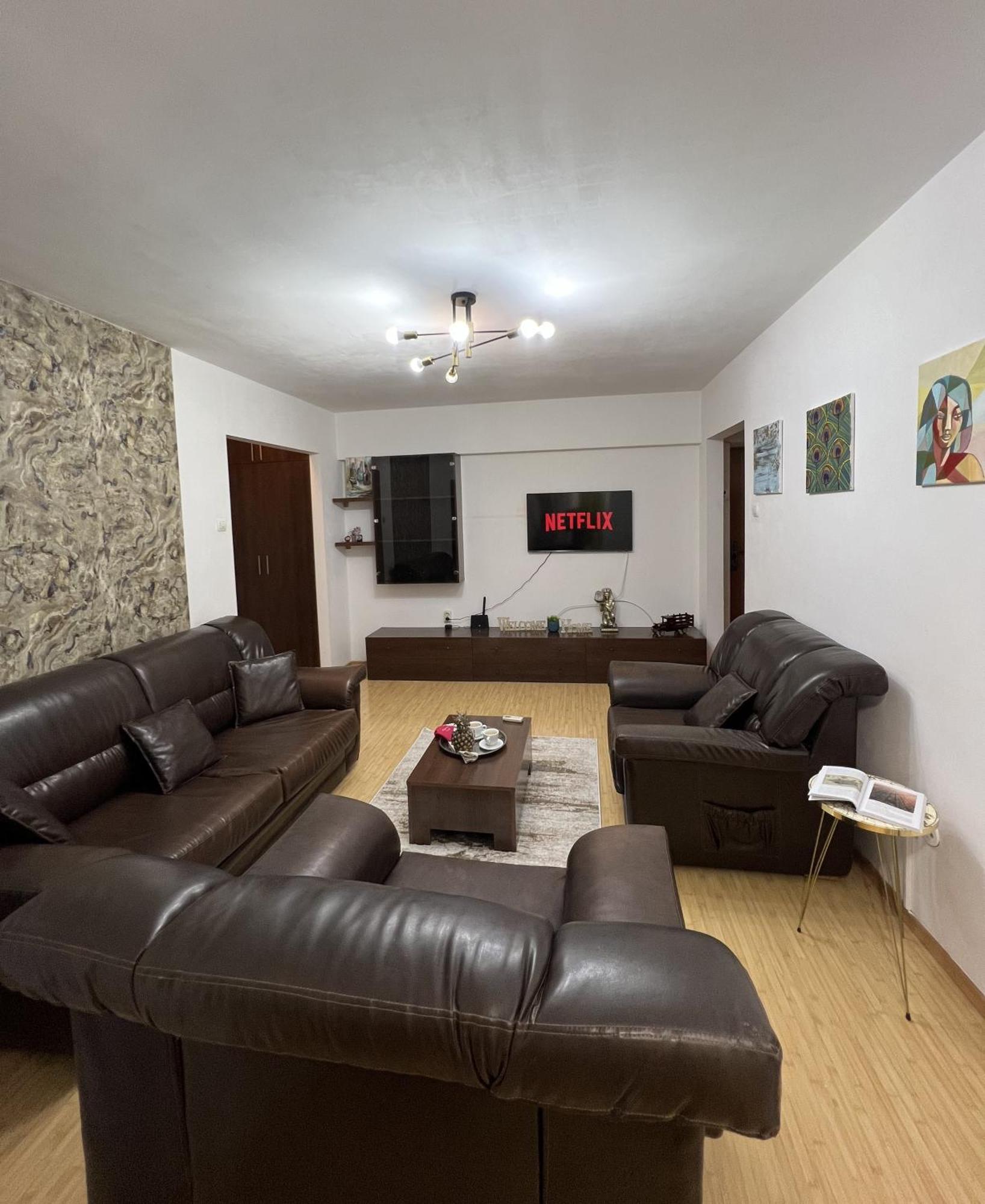 Kiwi Apart-hotel 1br Wi-fi Free - Close To Old Town - Cozy Location - Shorter Or Longer - R&m Boutique Apartment *