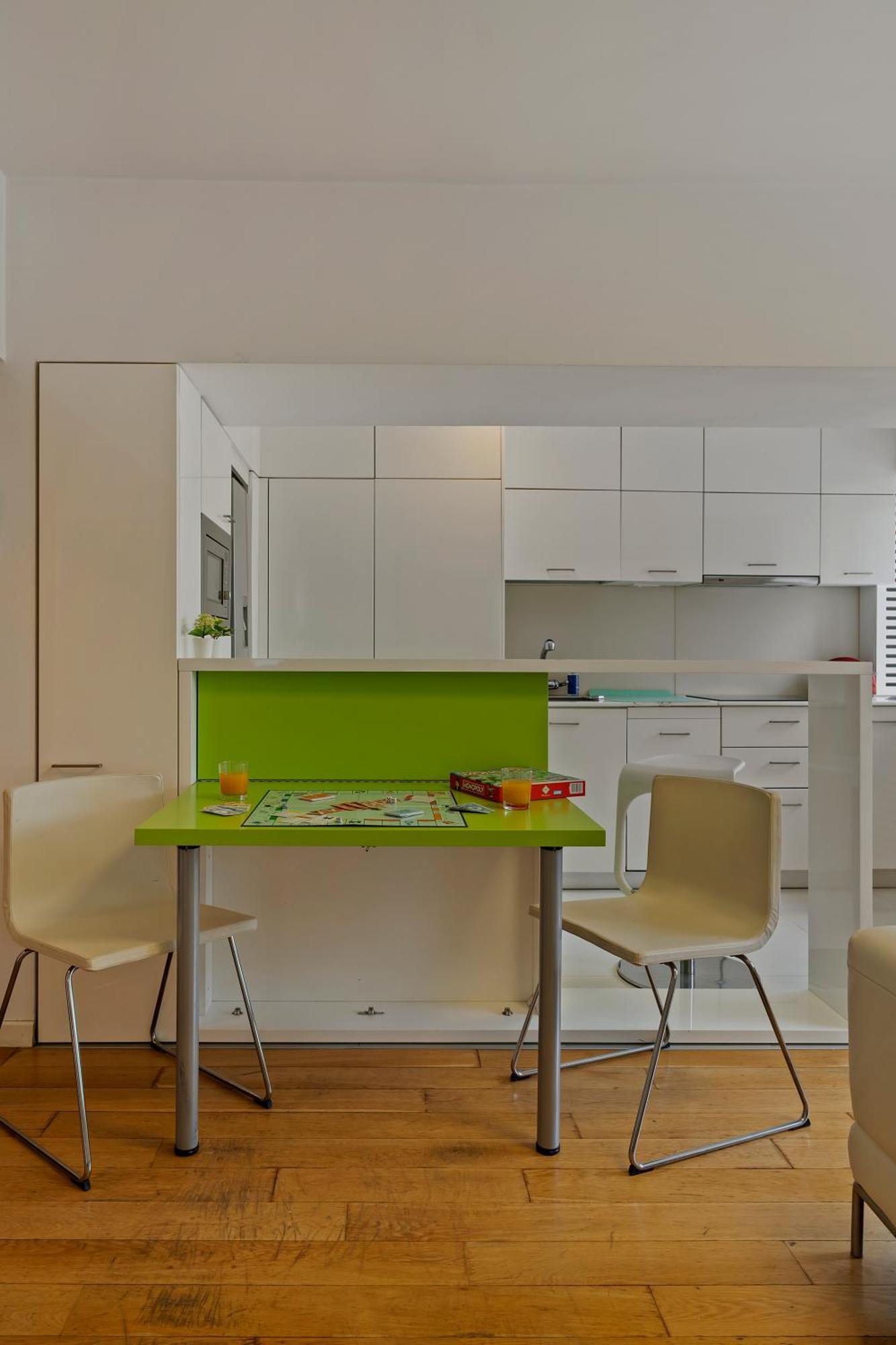 Edes Perfect Location & Modern Apartment Bucharest