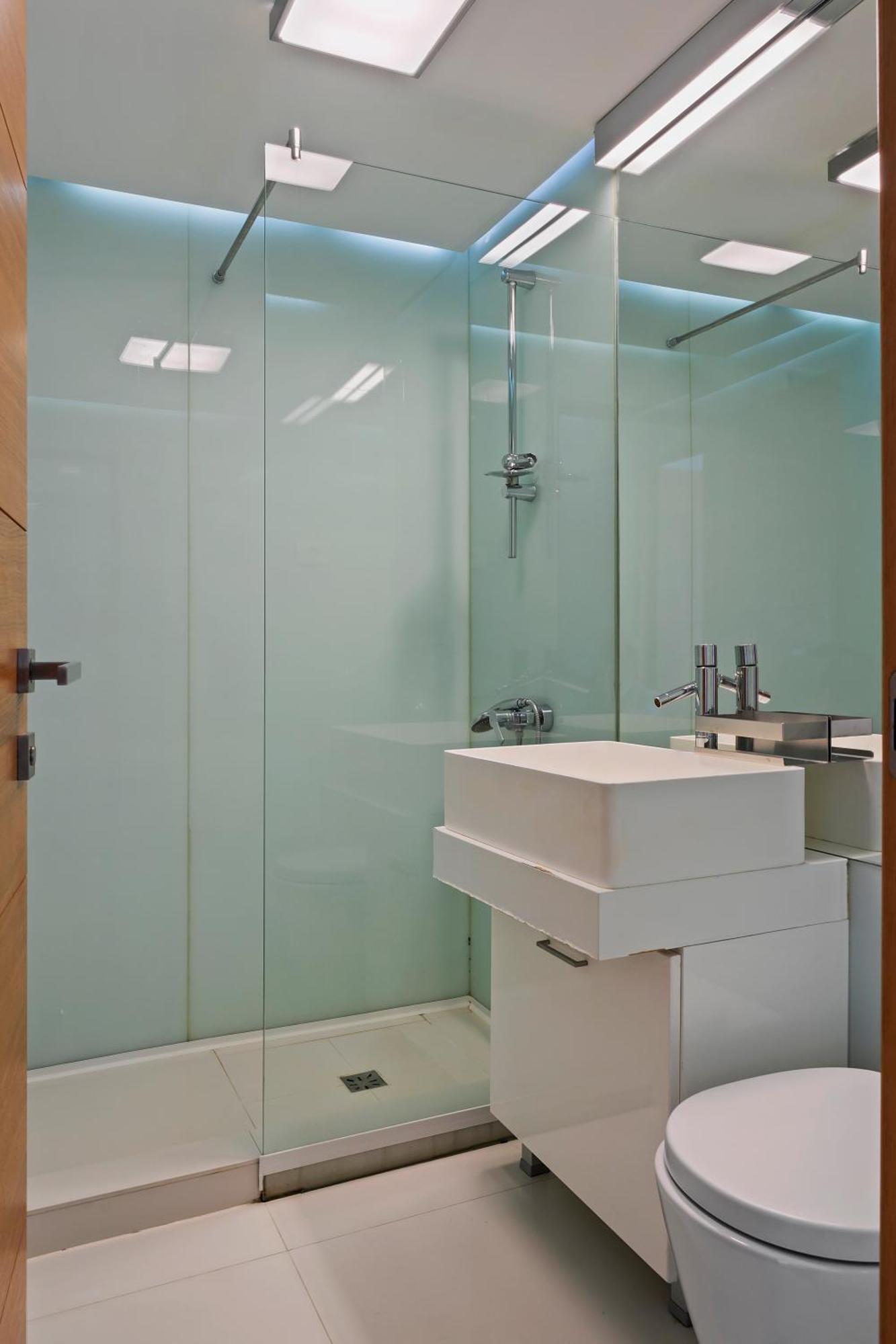 Edes Perfect Location & Modern Apartment Bucharest