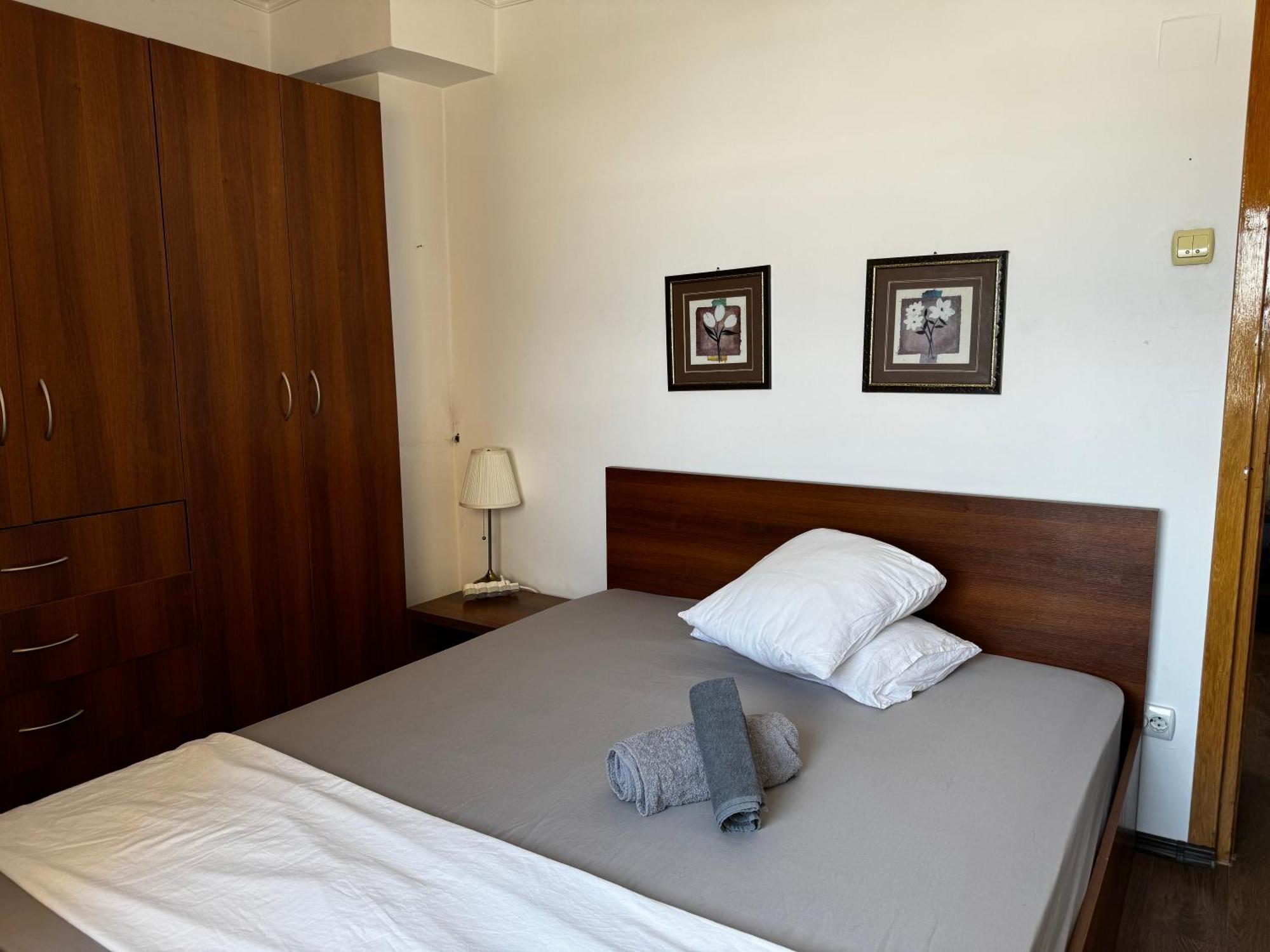 Palace Of Parliament 3 By Chr Luxury Property Bucureşti
