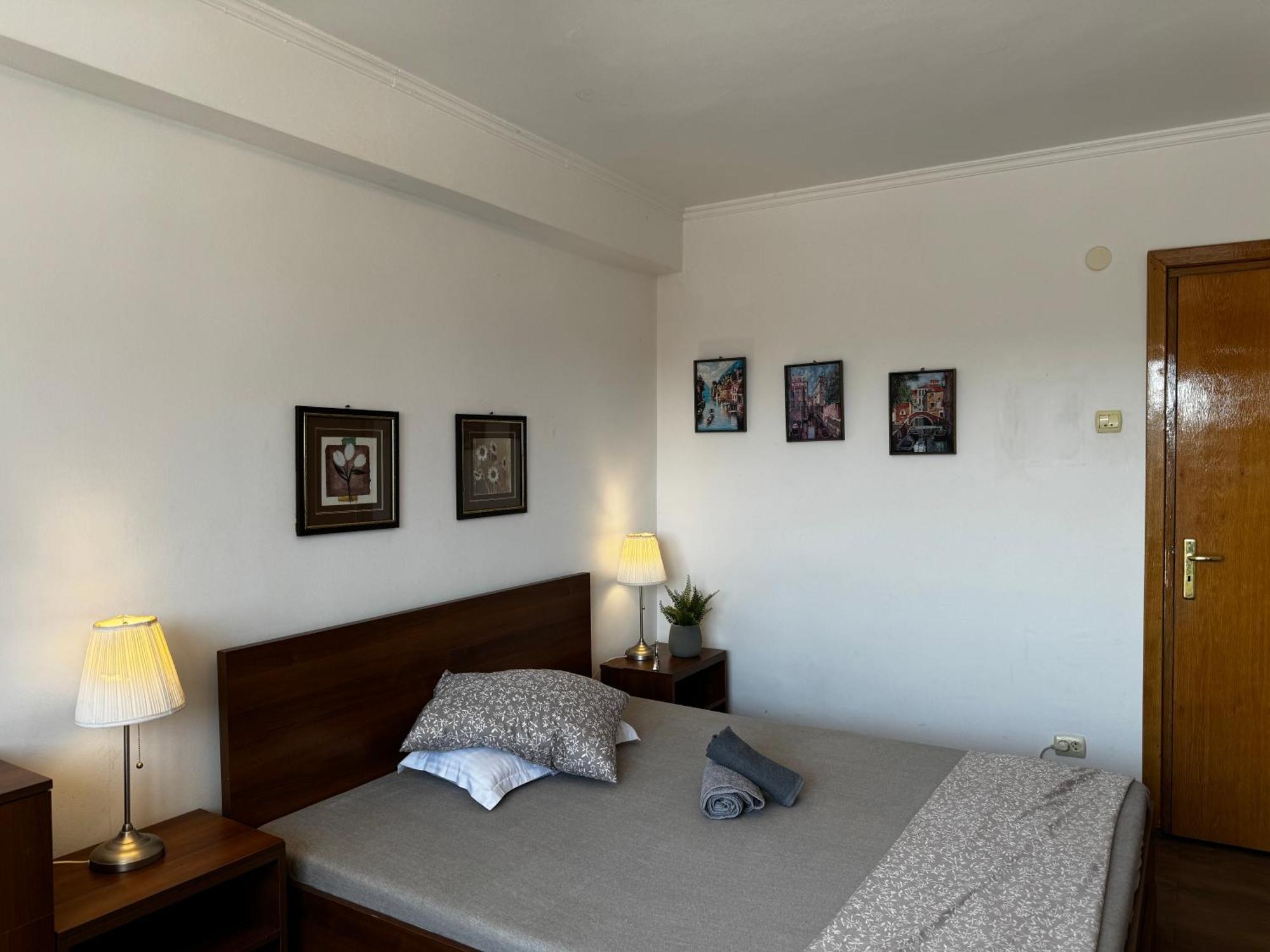 Palace Of Parliament 3 By Chr Luxury Property