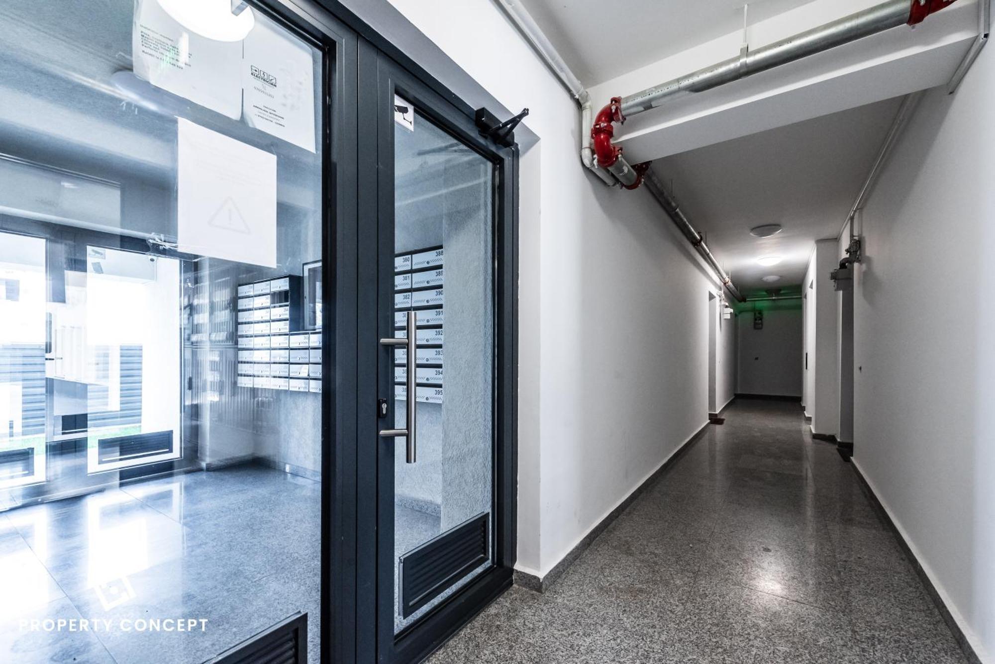 Plaza 342 Apartment *