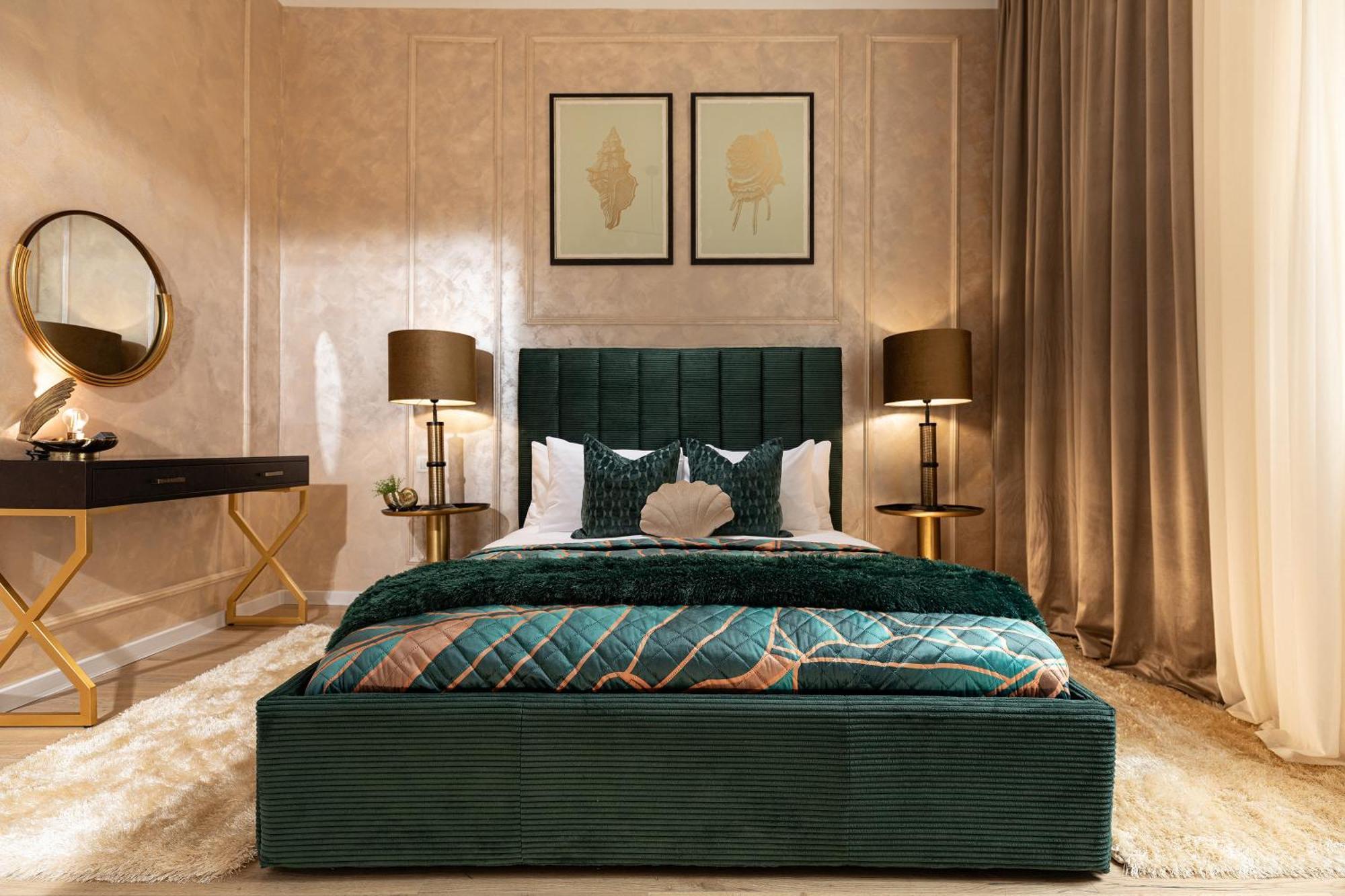 Apartment Qult - Emerald Rhapsody