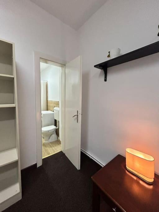 Ultra-central Spacious Near Old Town Apartment *