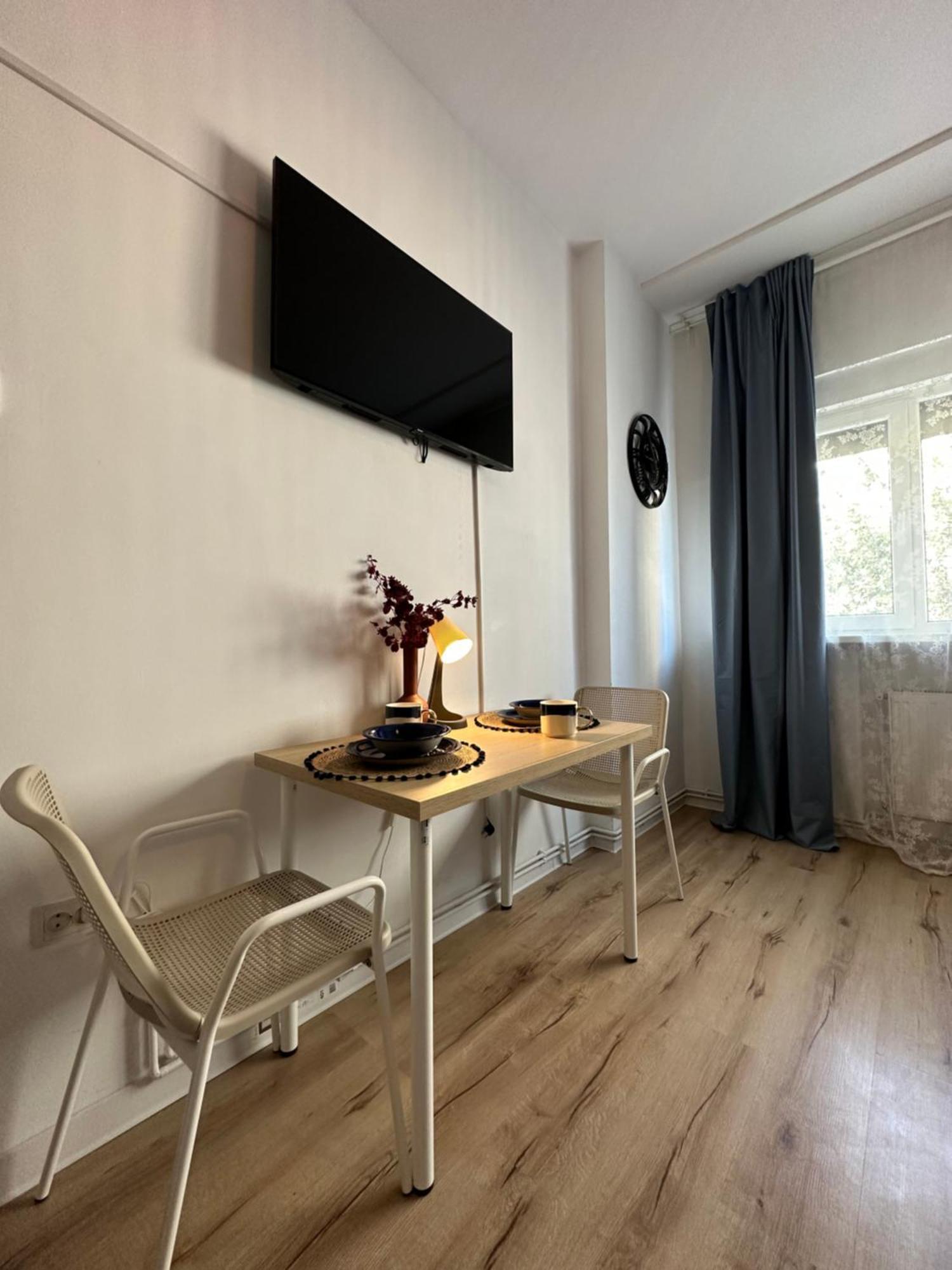 Central Studio Sapphire Bucharest