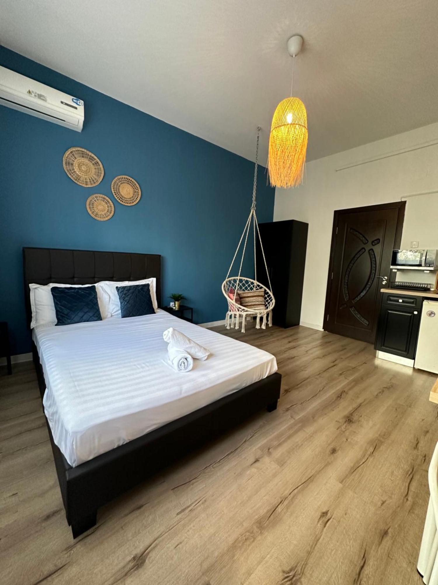 Central Studio Sapphire Bucharest