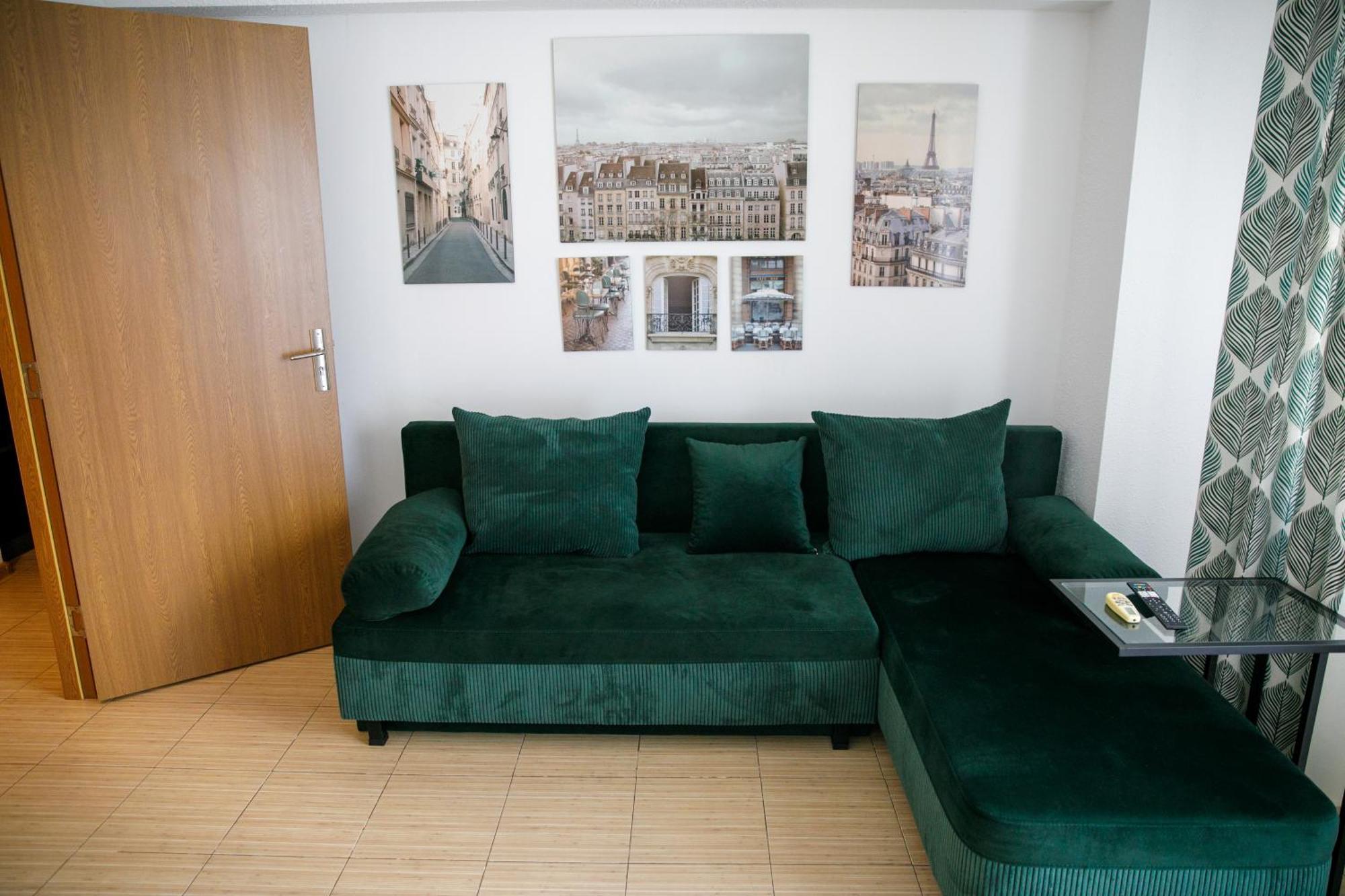 Apartment Color Corneliu Coposu No3 Bucharest