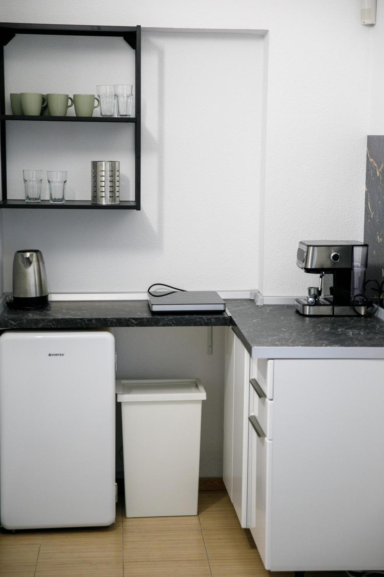 Color Corneliu Coposu No3 Apartment Bucharest