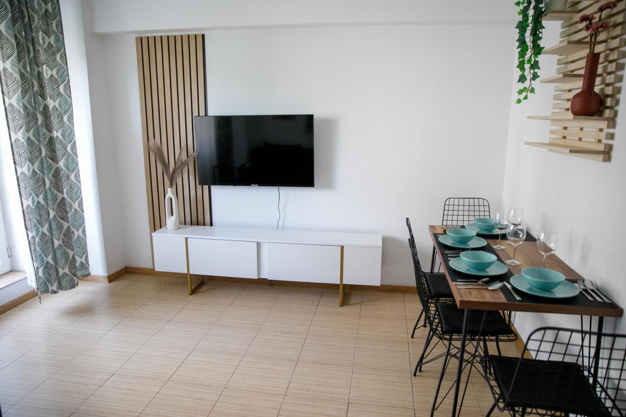 Color Corneliu Coposu No3 Apartment