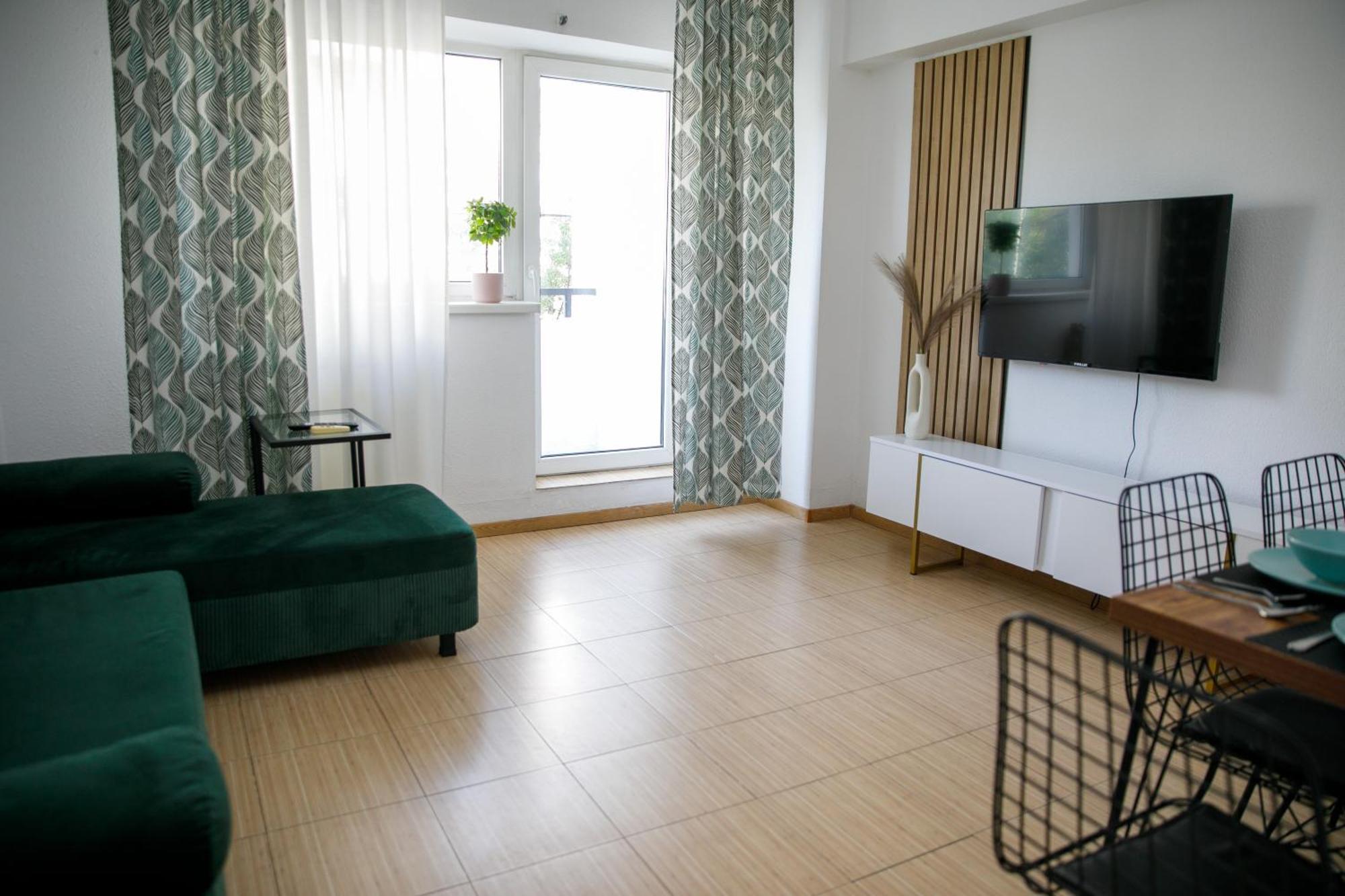 Color Corneliu Coposu No3 Apartment Bucharest