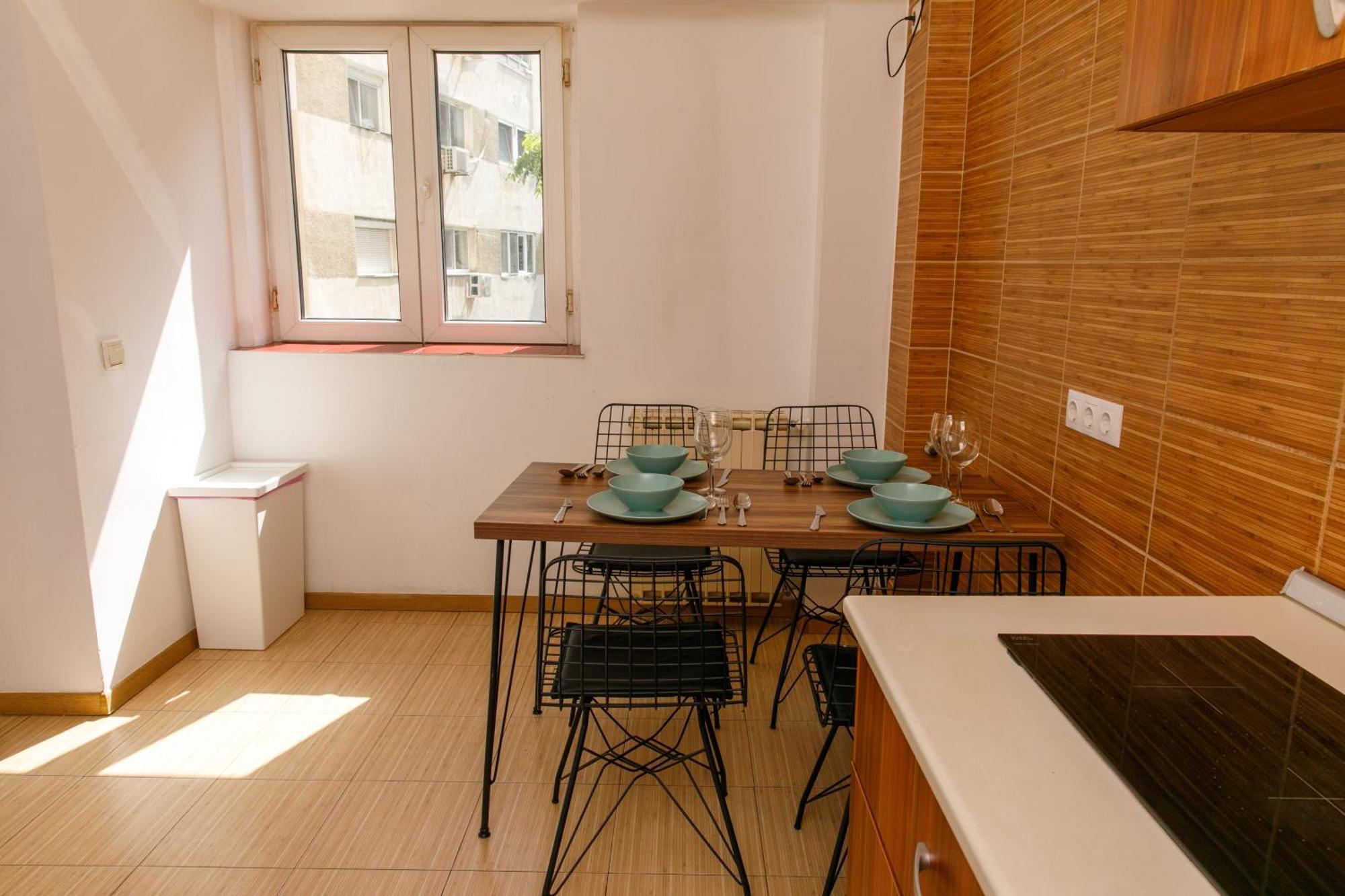 Apartment Color Corneliu Coposu No3