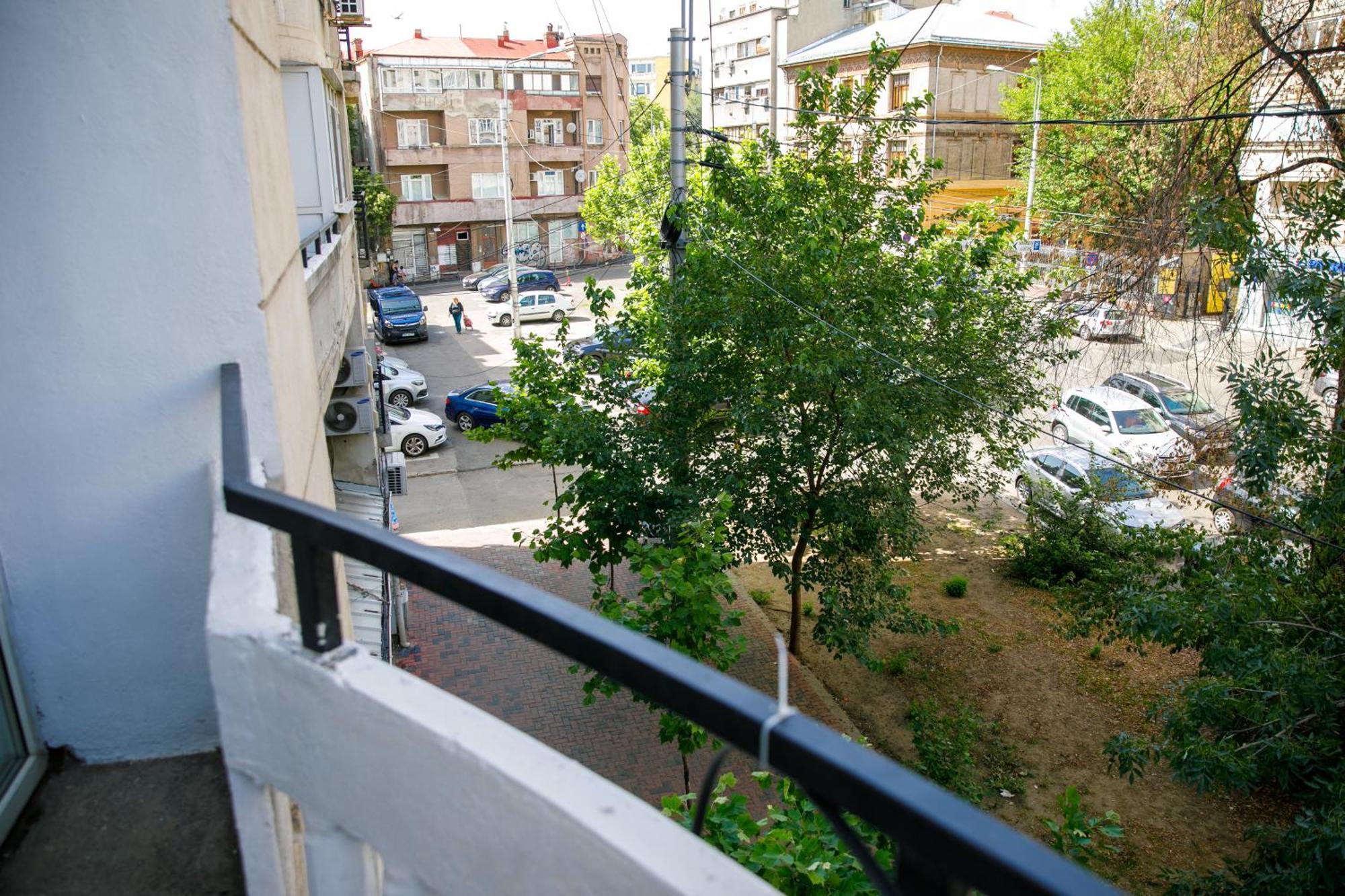 Color Corneliu Coposu No3 Bucharest