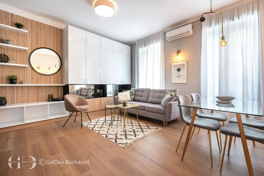 The Loft Luxury Apartments-near The Park In The Center
