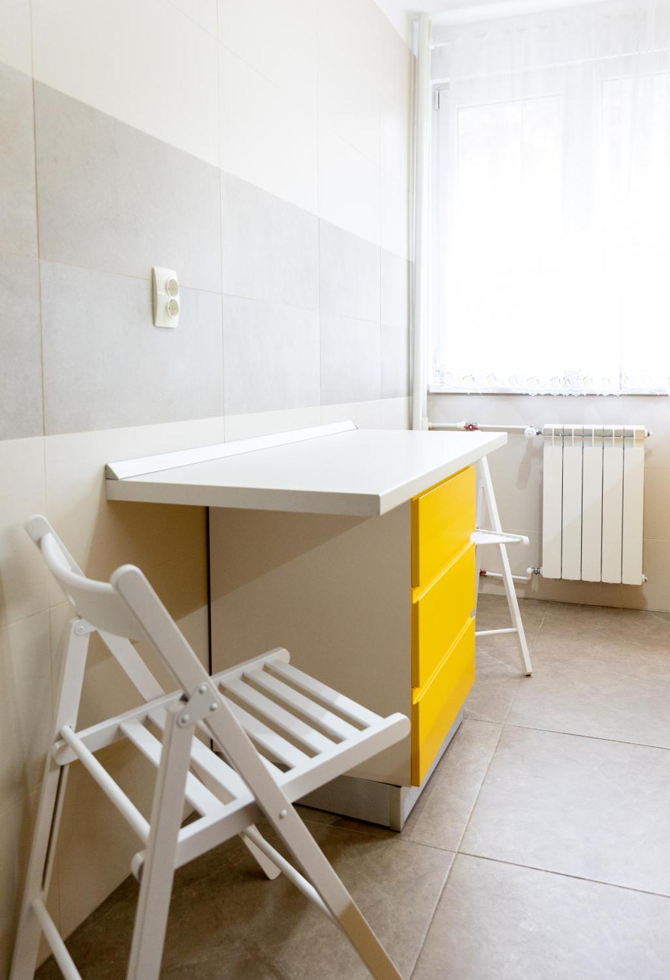 Old Town Oasis - Secured Parking Nearby - Self Check In - Metro Station At 1min Apartment Bucharest