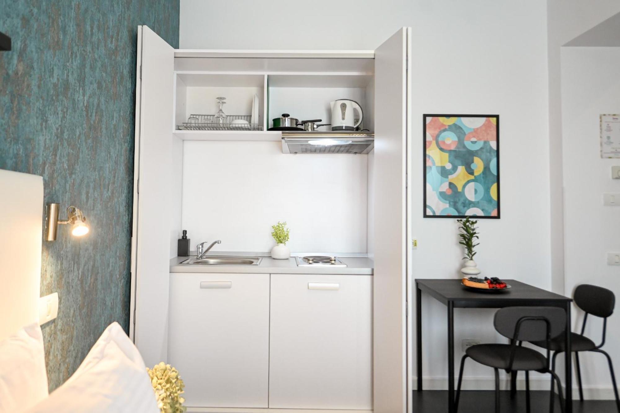 Urban Elegance - Stylish