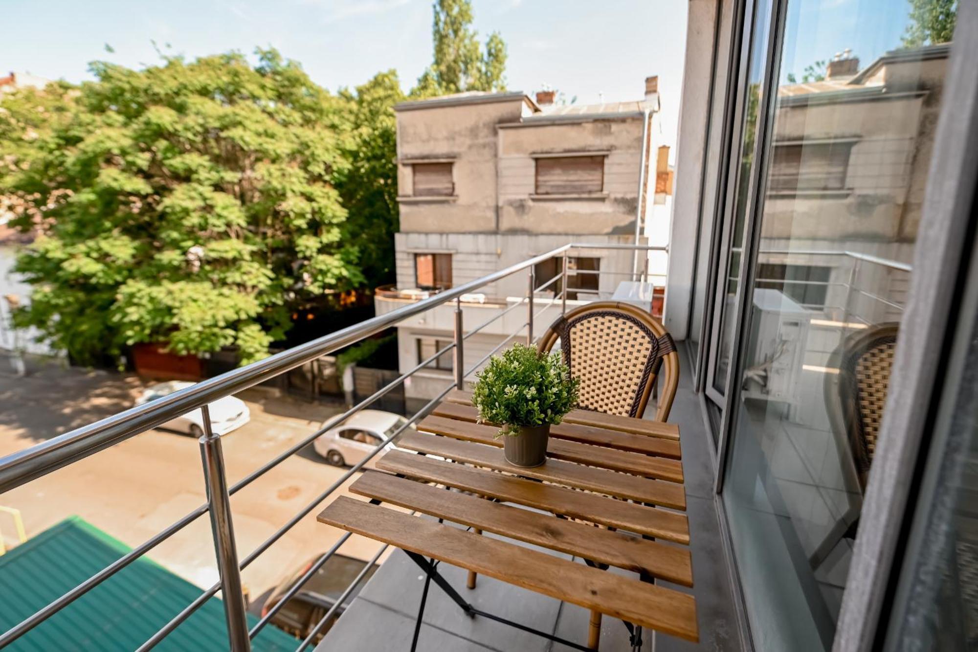 Urban Elegance - Stylish Apartament *