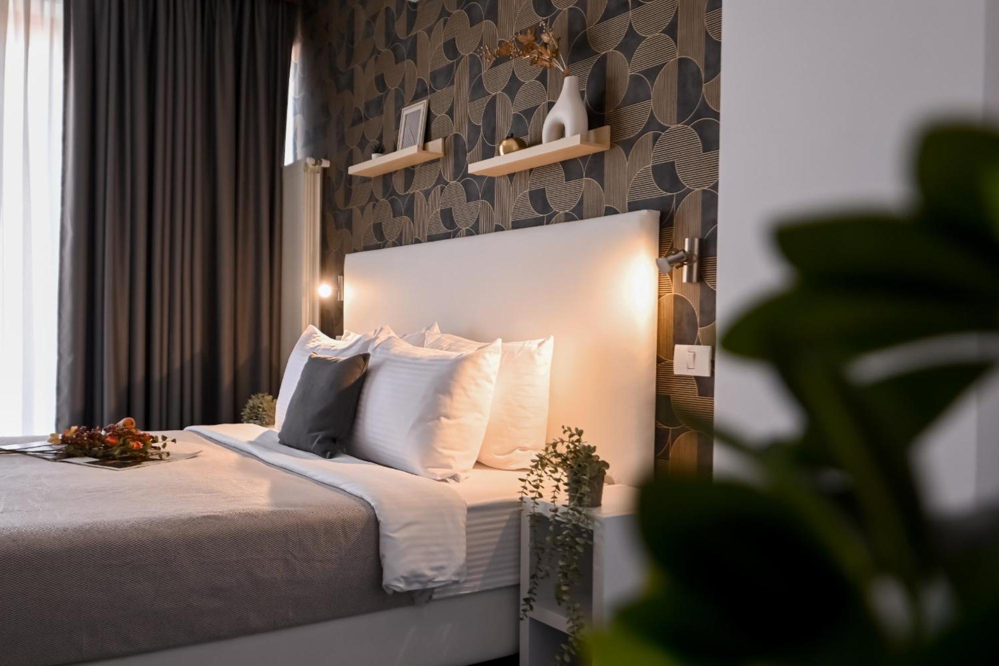 Urban Elegance - Stylish